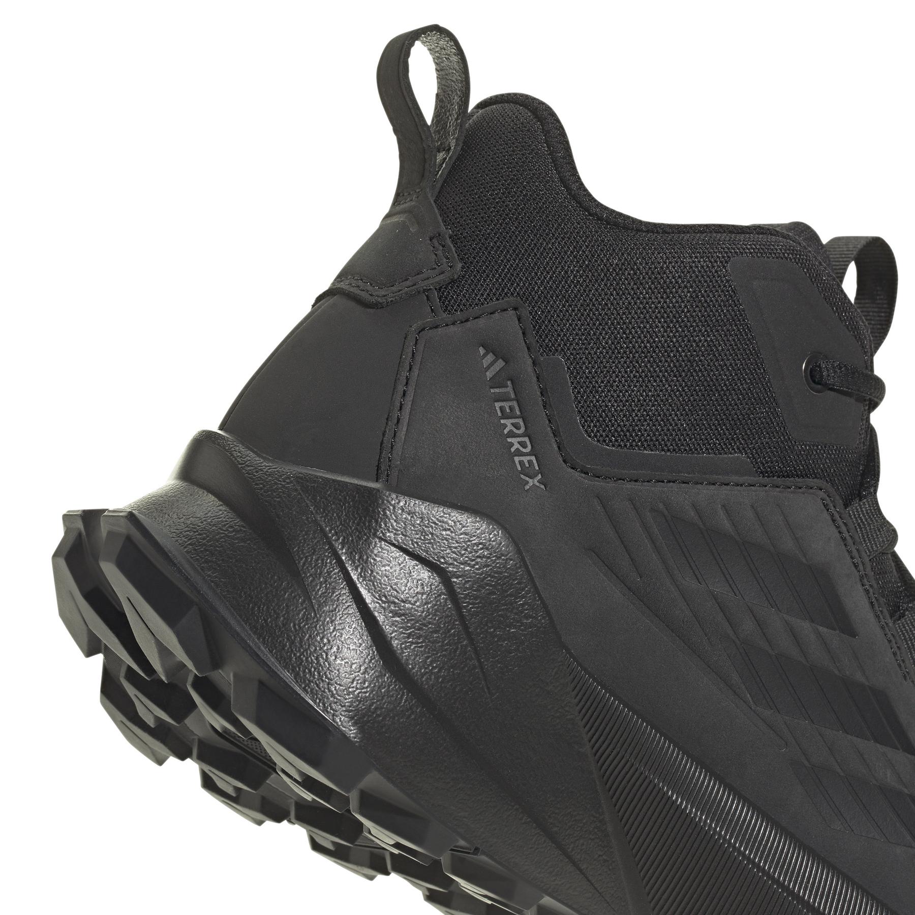 product/a/d/adidas_id0888_9_footwear_photography_detail_view_2_white.jpg