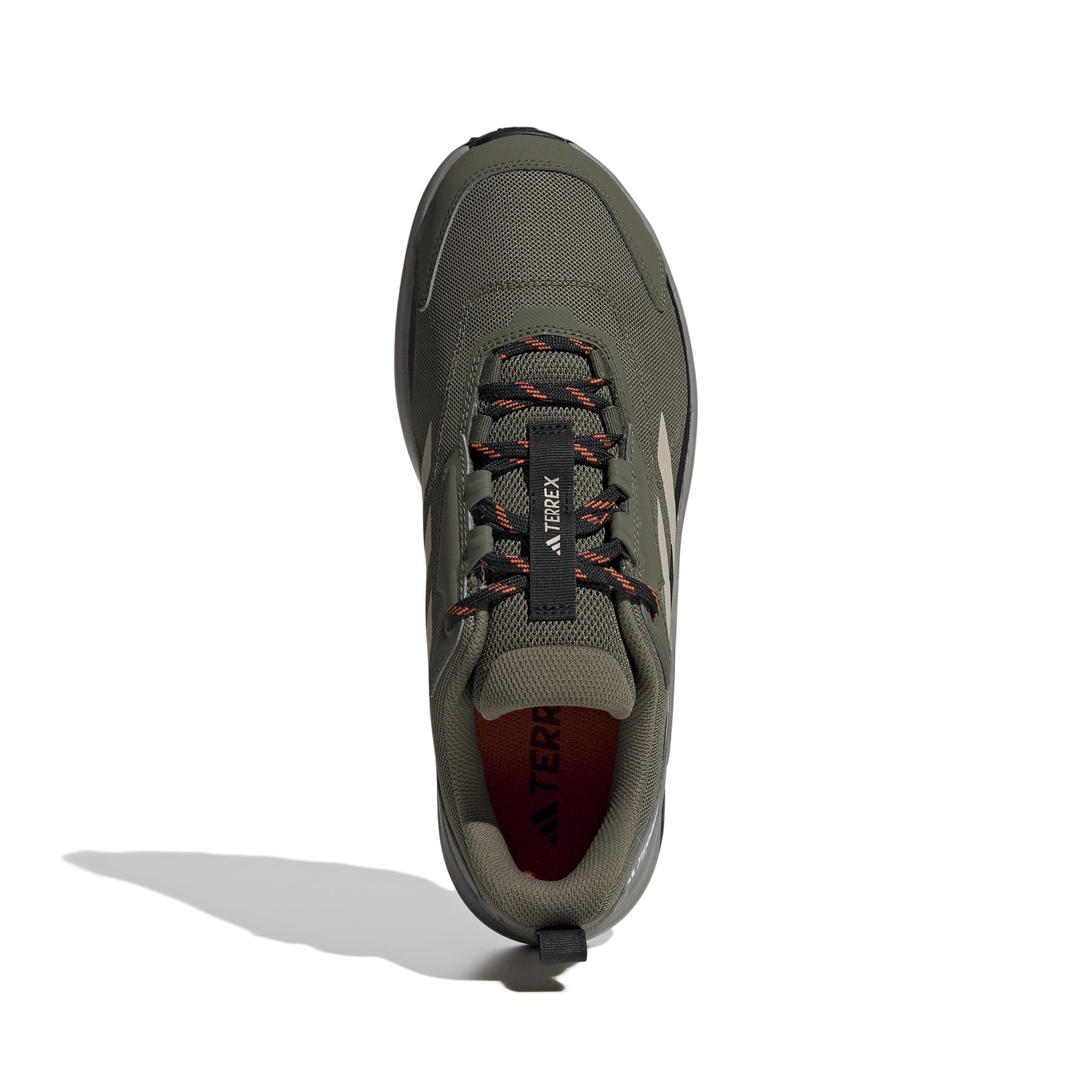 product/a/d/adidas_id0894_3_footwear_photography_top_portrait_view_white.jpg