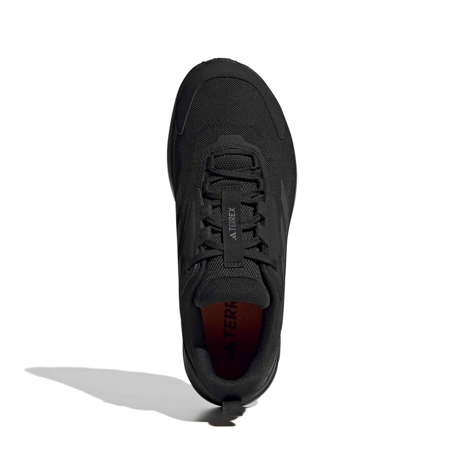 product/a/d/adidas_id0895_3_footwear_photography_top_portrait_view_white.jpg