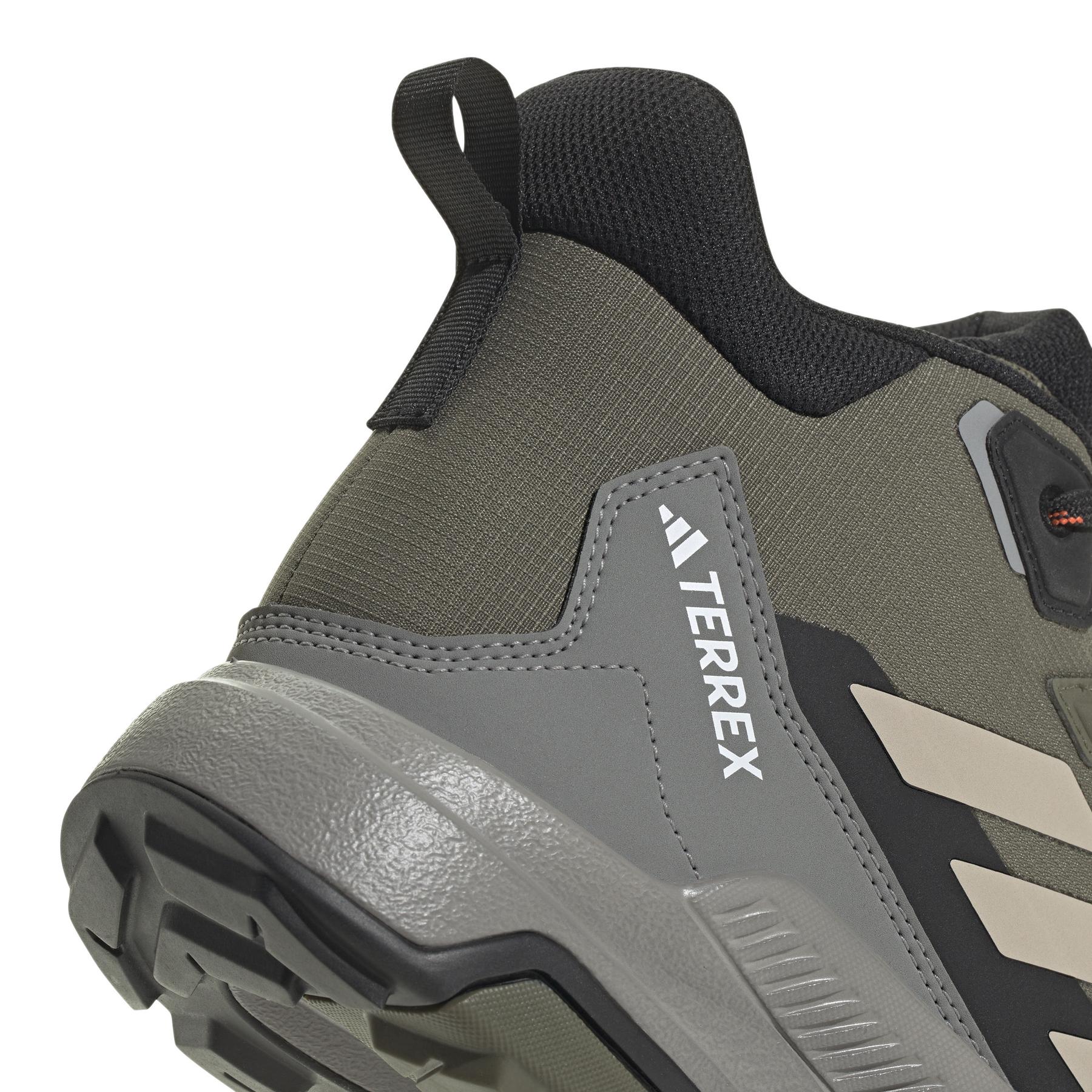 product/a/d/adidas_id0897_8_footwear_photography_detail_view_1_white.jpg