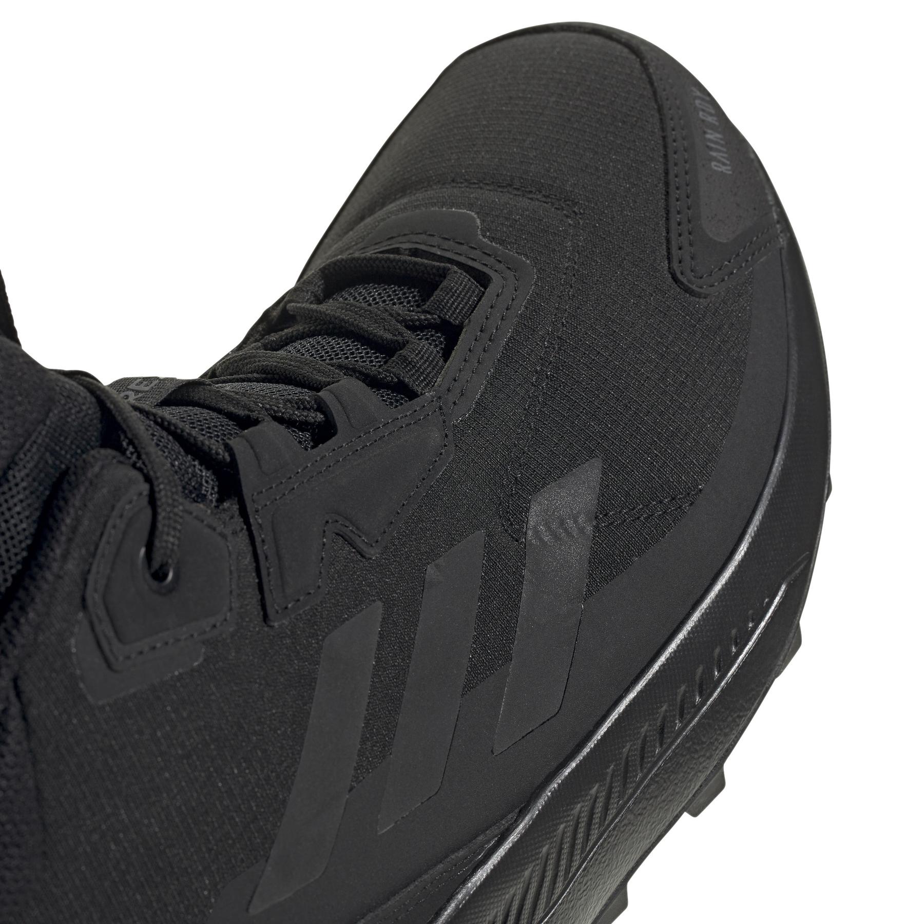 product/a/d/adidas_id0898_9_footwear_photography_detail_view_2_white.jpg