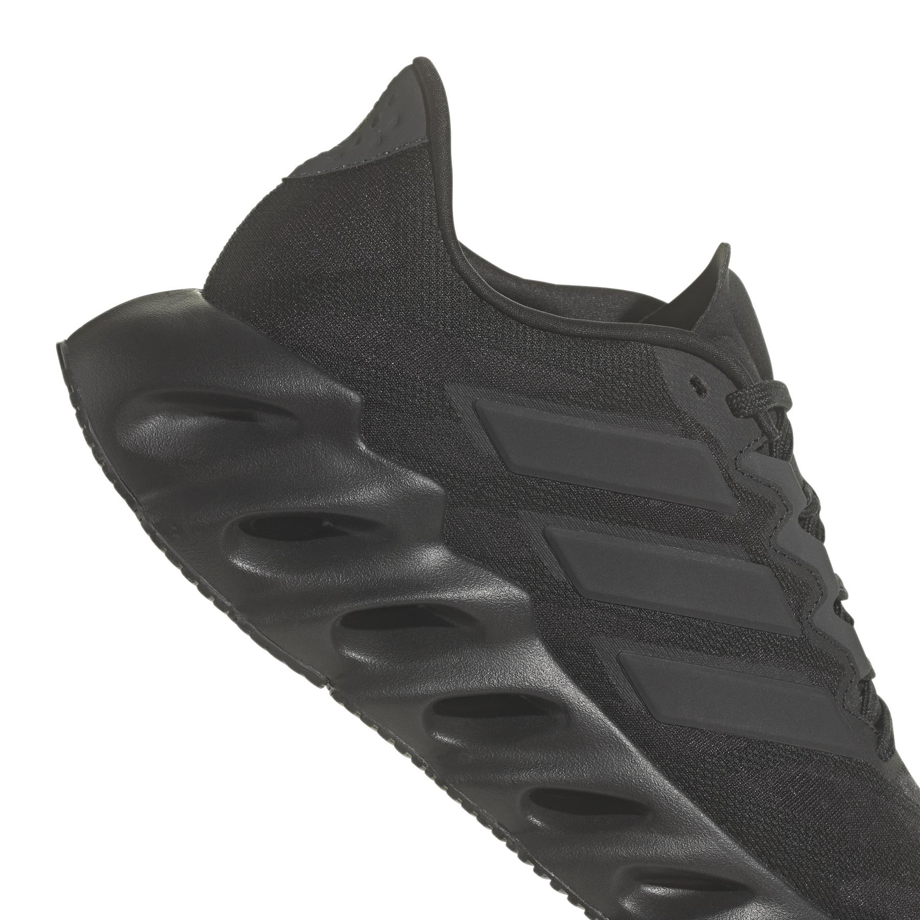 product/a/d/adidas_id1787_8_footwear_photography_detail_view_1_white_bv.jpg