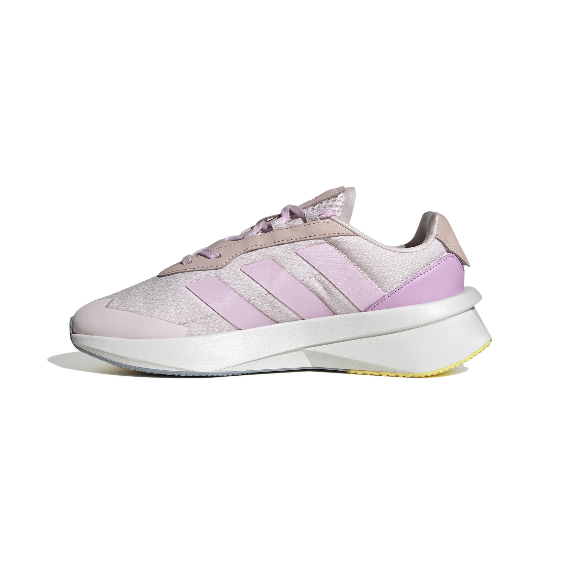 product/a/d/adidas_id2371_5_footwear_photography_side_medial_center_view_white.jpg