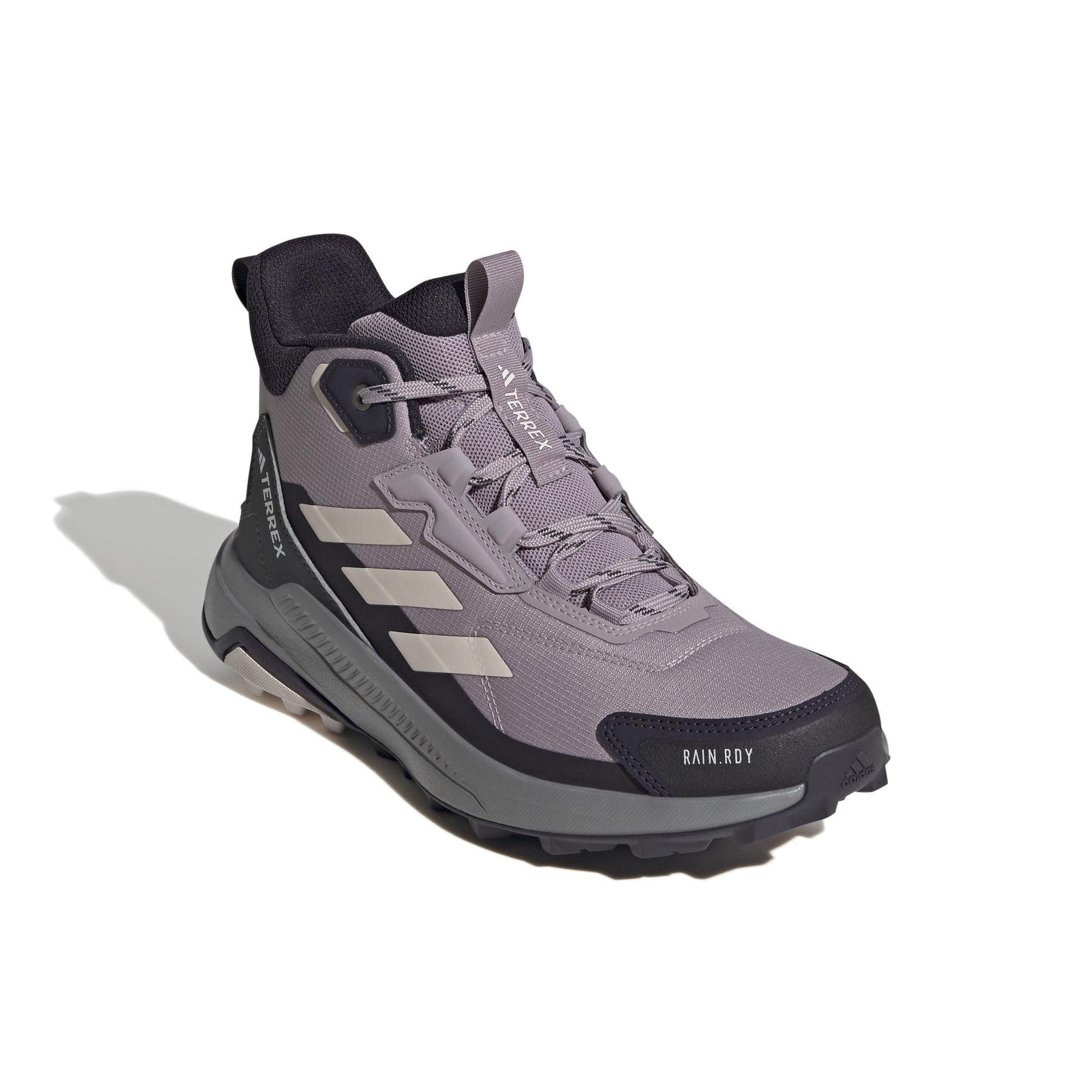 product/a/d/adidas_id3475_6_footwear_photography_front_lateral_top_view_white.jpg