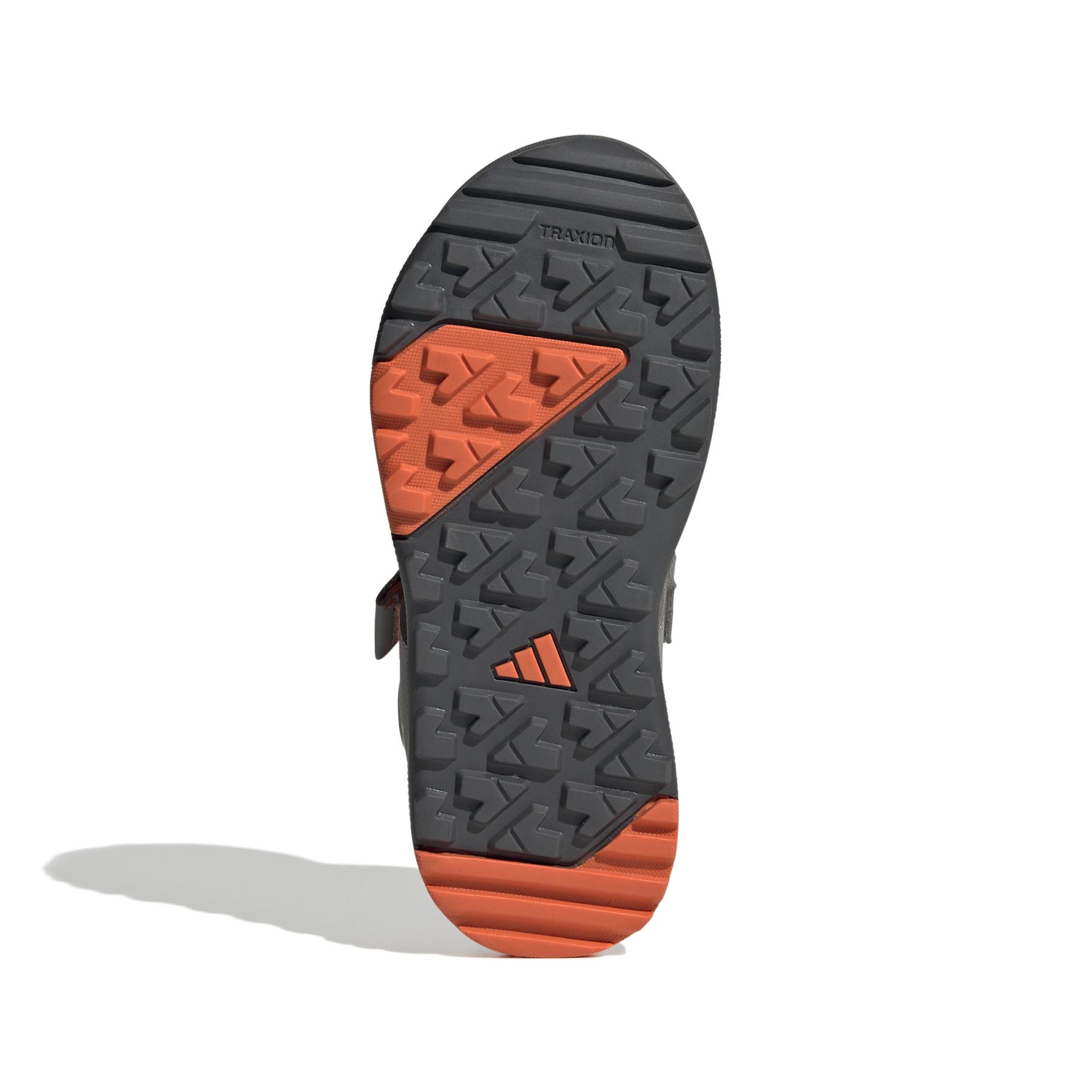 product/a/d/adidas_id5243_4_footwear_photography_bottom_view_white-nw091625.jpg