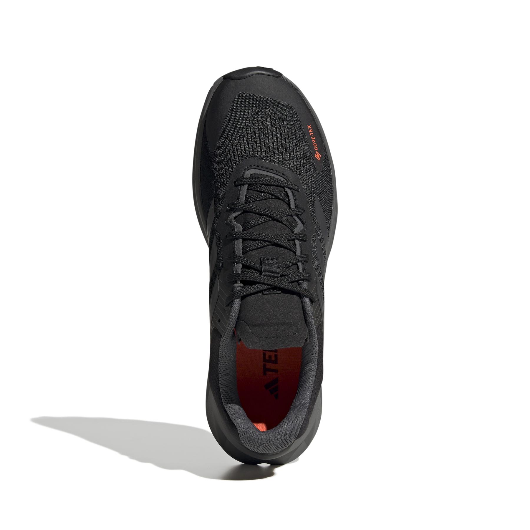 product/a/d/adidas_id6714_3_footwear_photography_top_portrait_view_white_bv.jpg
