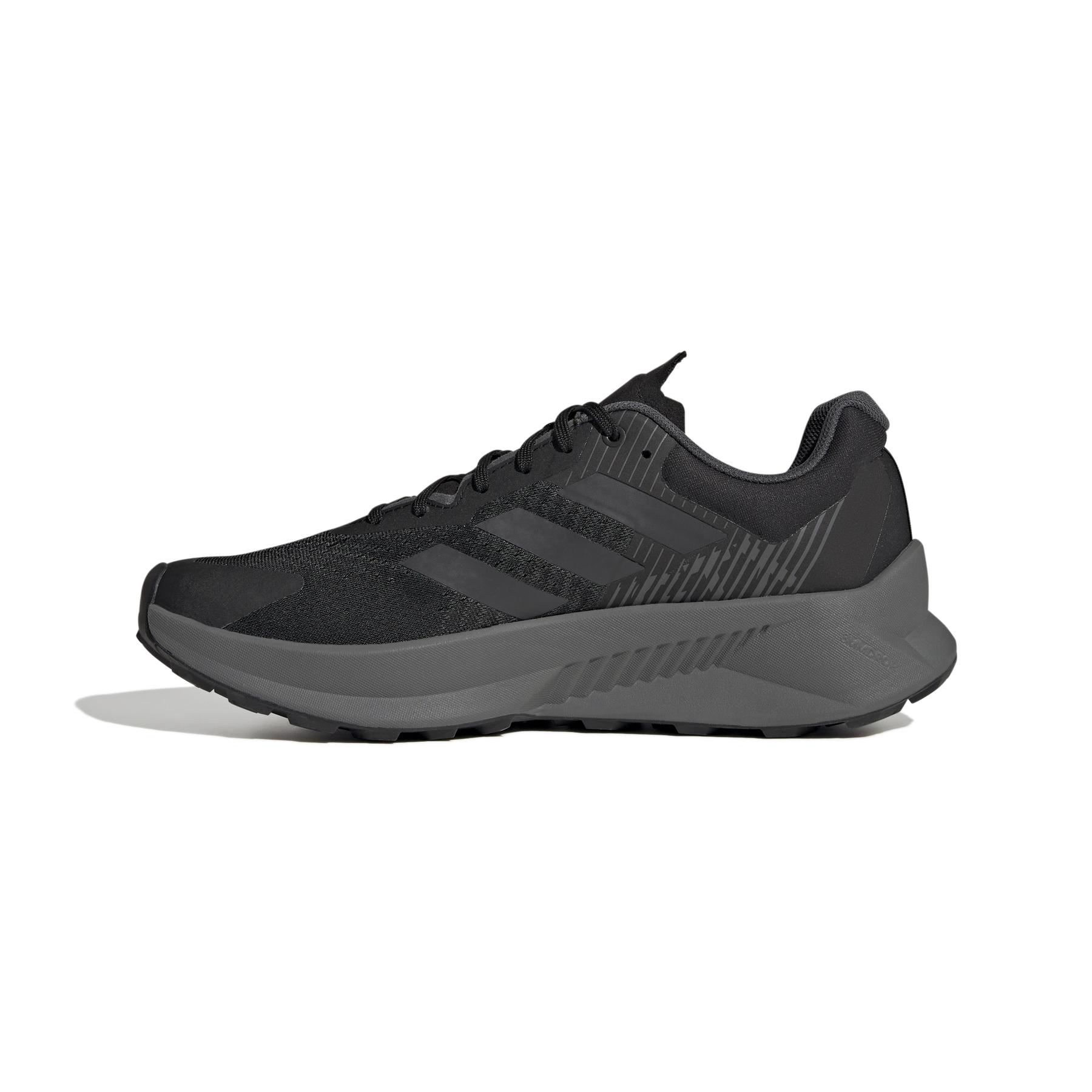 product/a/d/adidas_id6714_5_footwear_photography_side_medial_center_view_white_bv.jpg