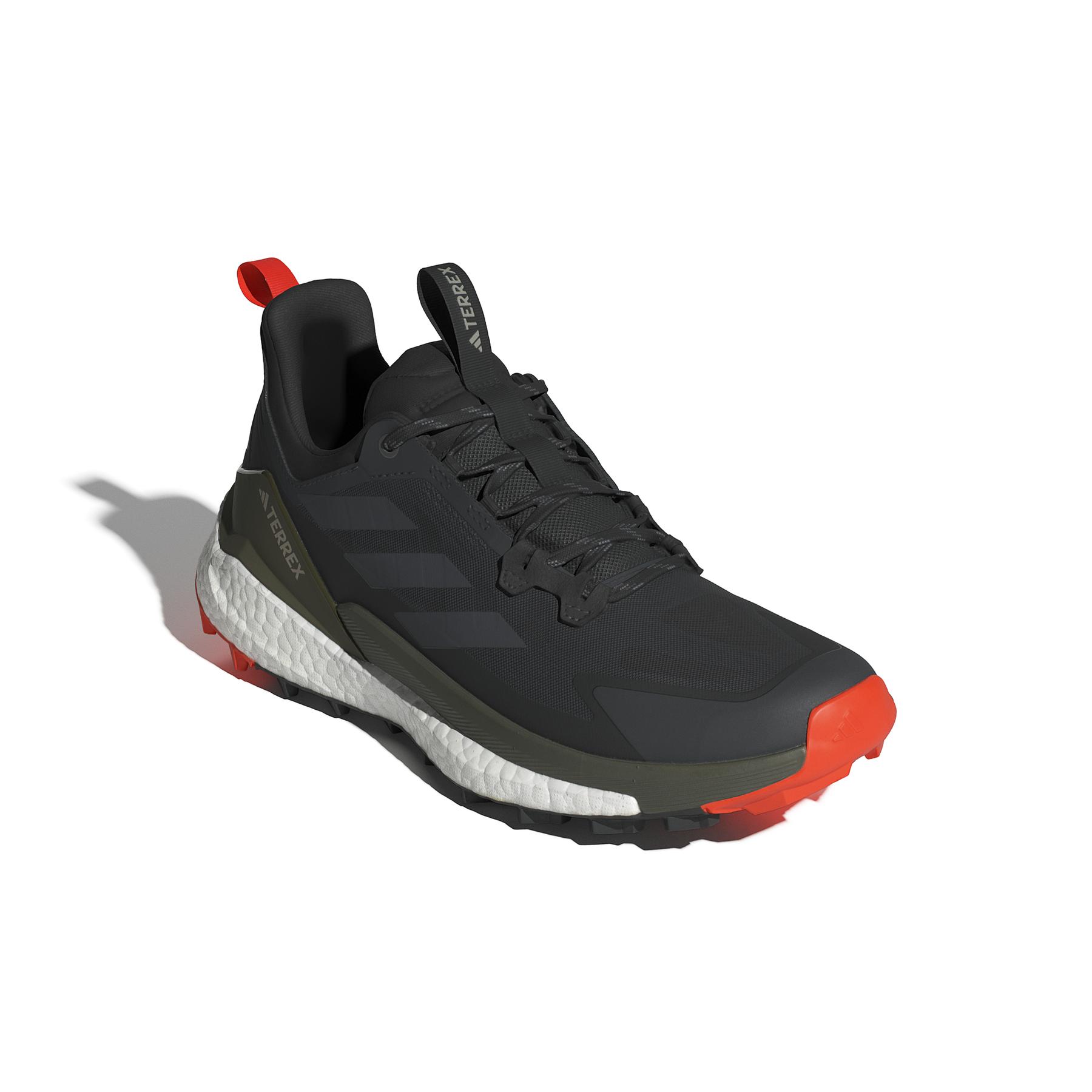 product/a/d/adidas_id7690_6_footwear_photography_front_lateral_top_view_white.jpg