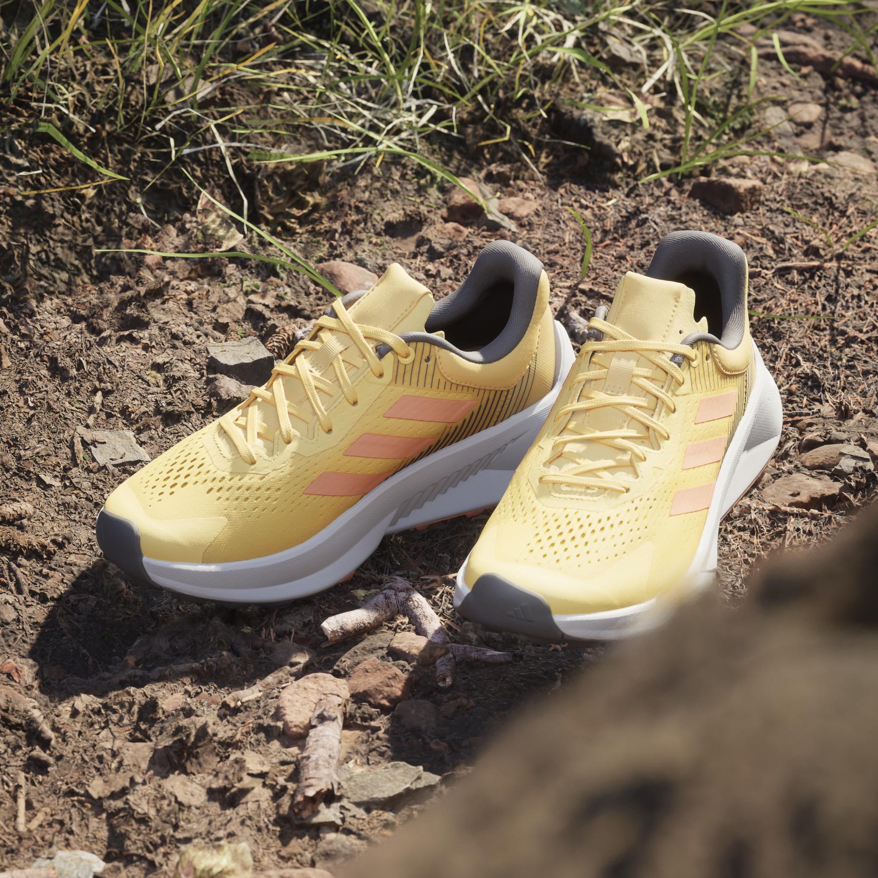 product/a/d/adidas_id7720_18_footwear_photography_heromrktng_view_5_white-nw032224.jpg