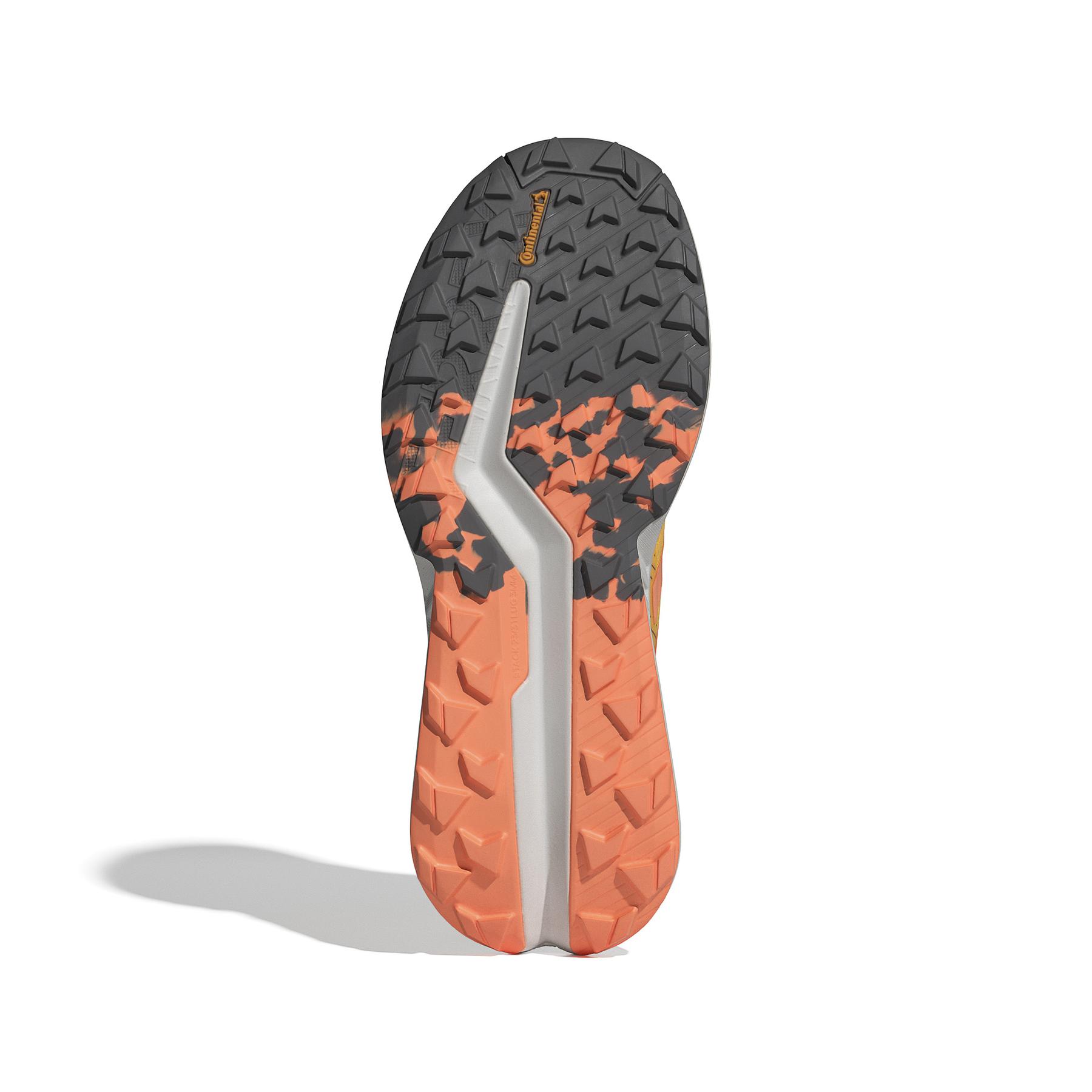 product/a/d/adidas_id7720_4_footwear_photography_bottom_view_white-nw032224.jpg