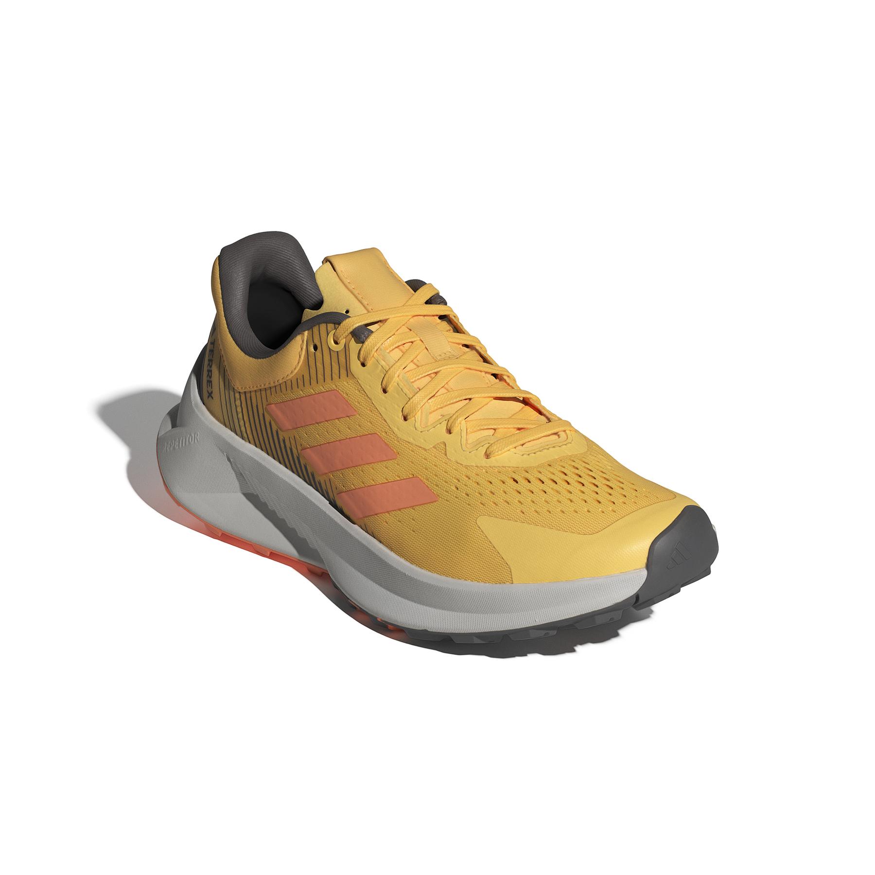 product/a/d/adidas_id7720_6_footwear_photography_front_lateral_top_view_white-nw032224.jpg