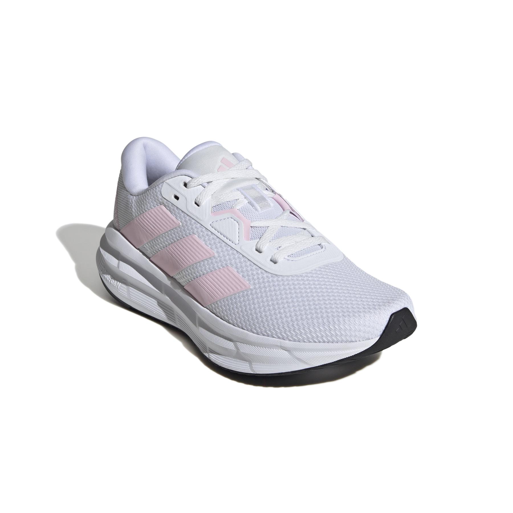 product/a/d/adidas_id8762_6_footwear_photography_front_lateral_top_view_white.jpg
