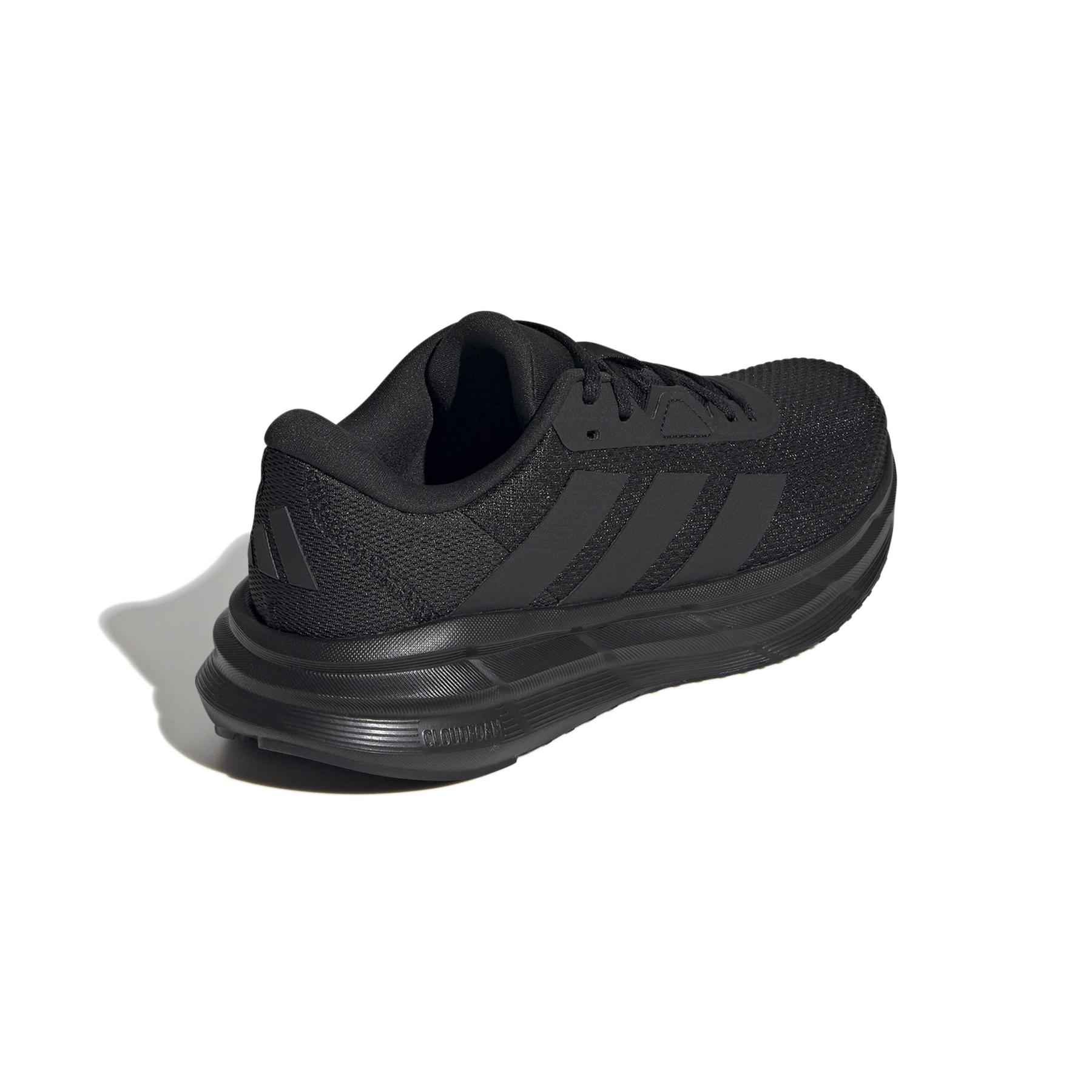 product/a/d/adidas_id8764_7_footwear_photography_back_lateral_top_view_white.jpg