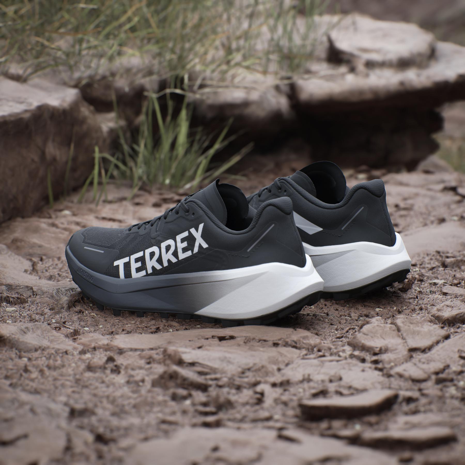 product/a/d/adidas_ie0813_19_footwear_photography_heromrktng_view_6.jpg