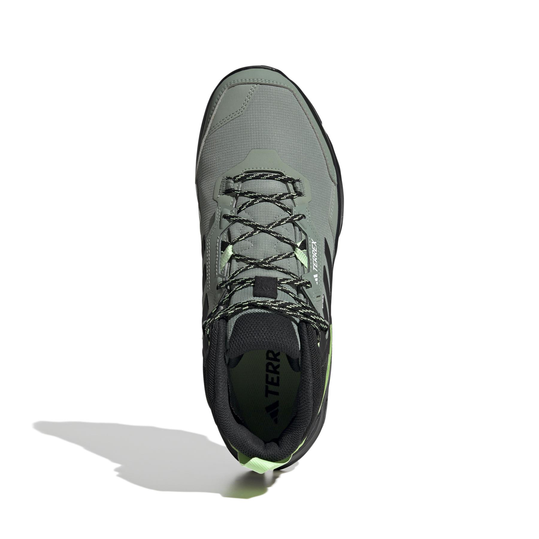 product/a/d/adidas_ie2581_3_footwear_photography_top_portrait_view_white.jpg