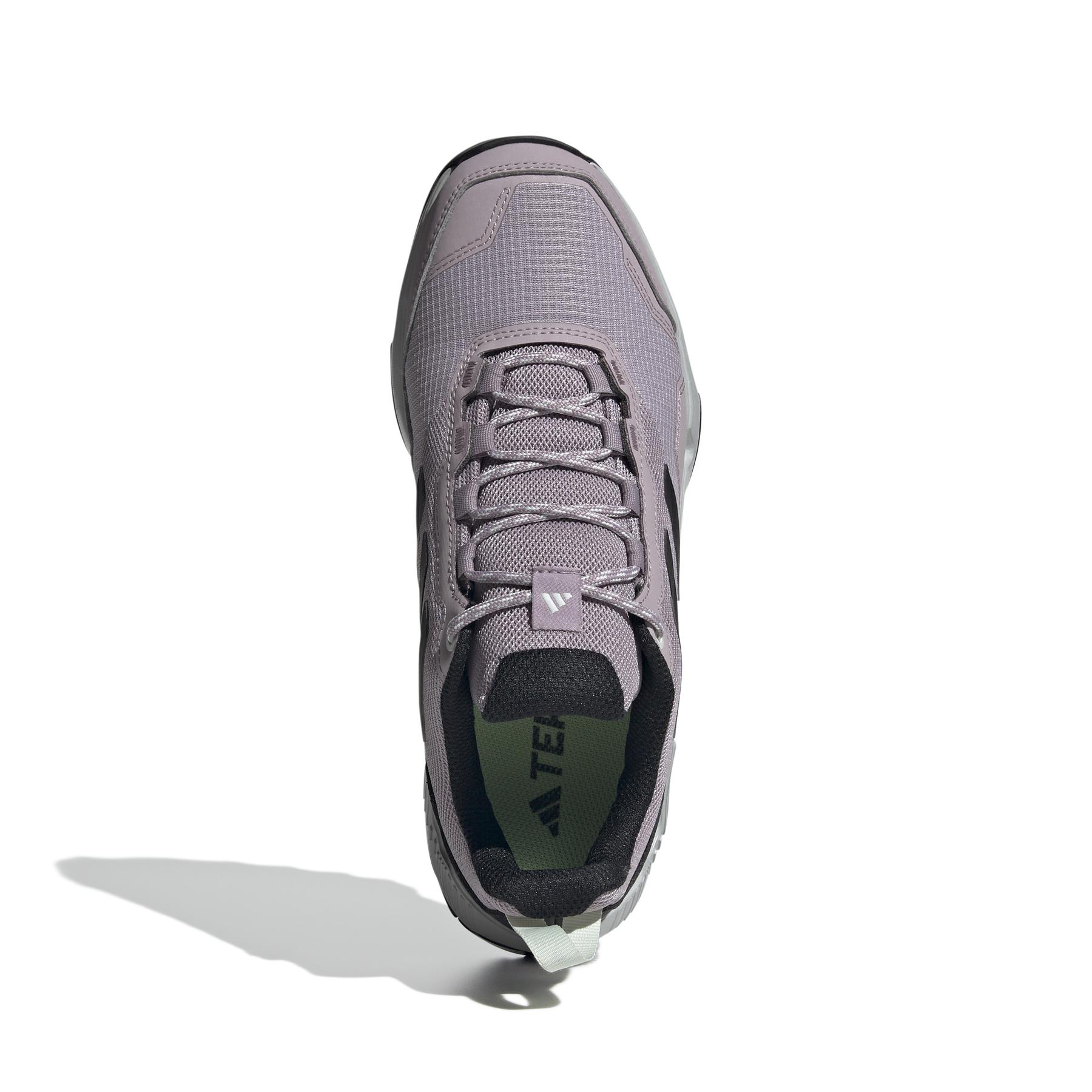 product/a/d/adidas_ie2589_3_footwear_photography_top_portrait_view_white.jpg