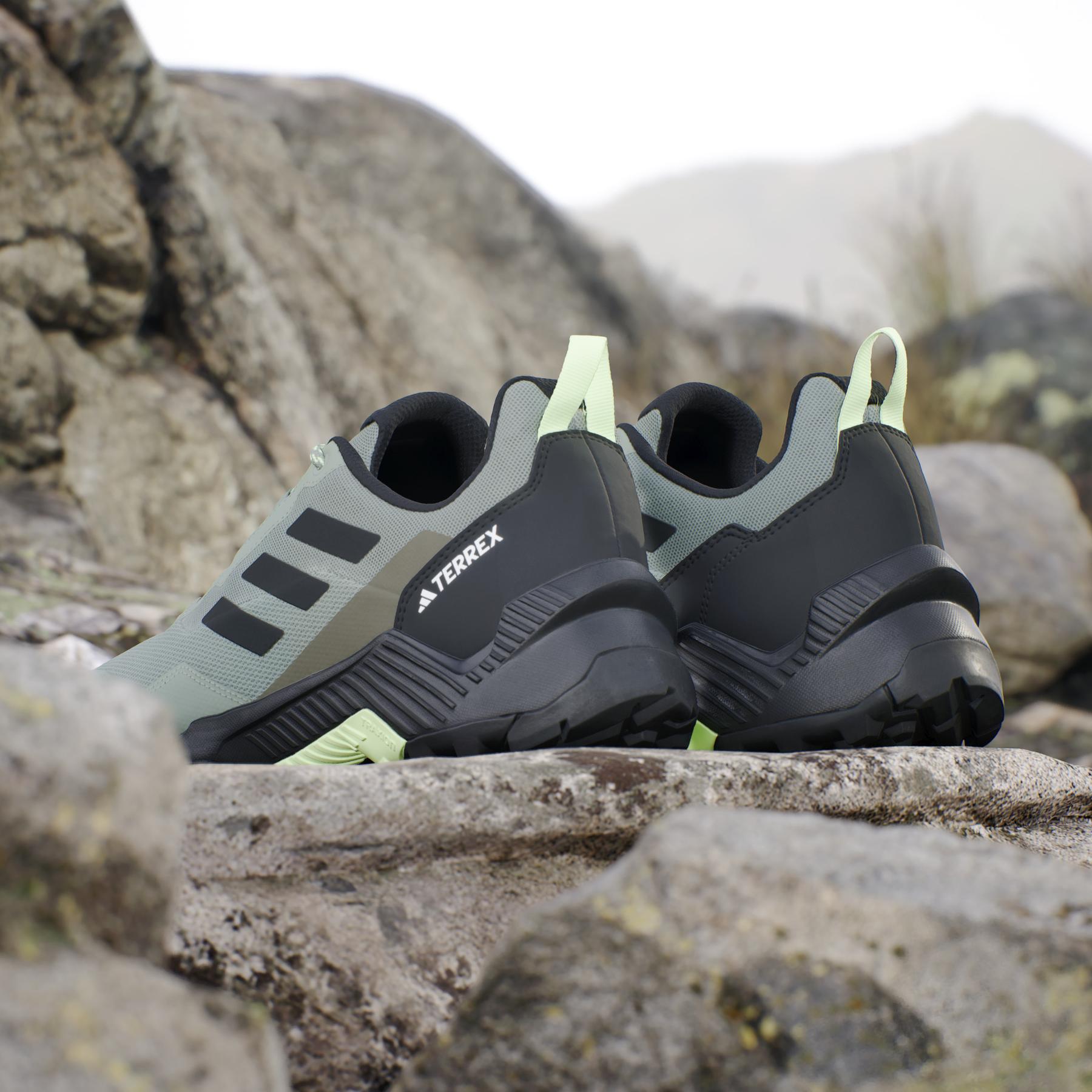 product/a/d/adidas_ie2591_17_footwear_photography_heromrktng_view_6-nw091625.jpg