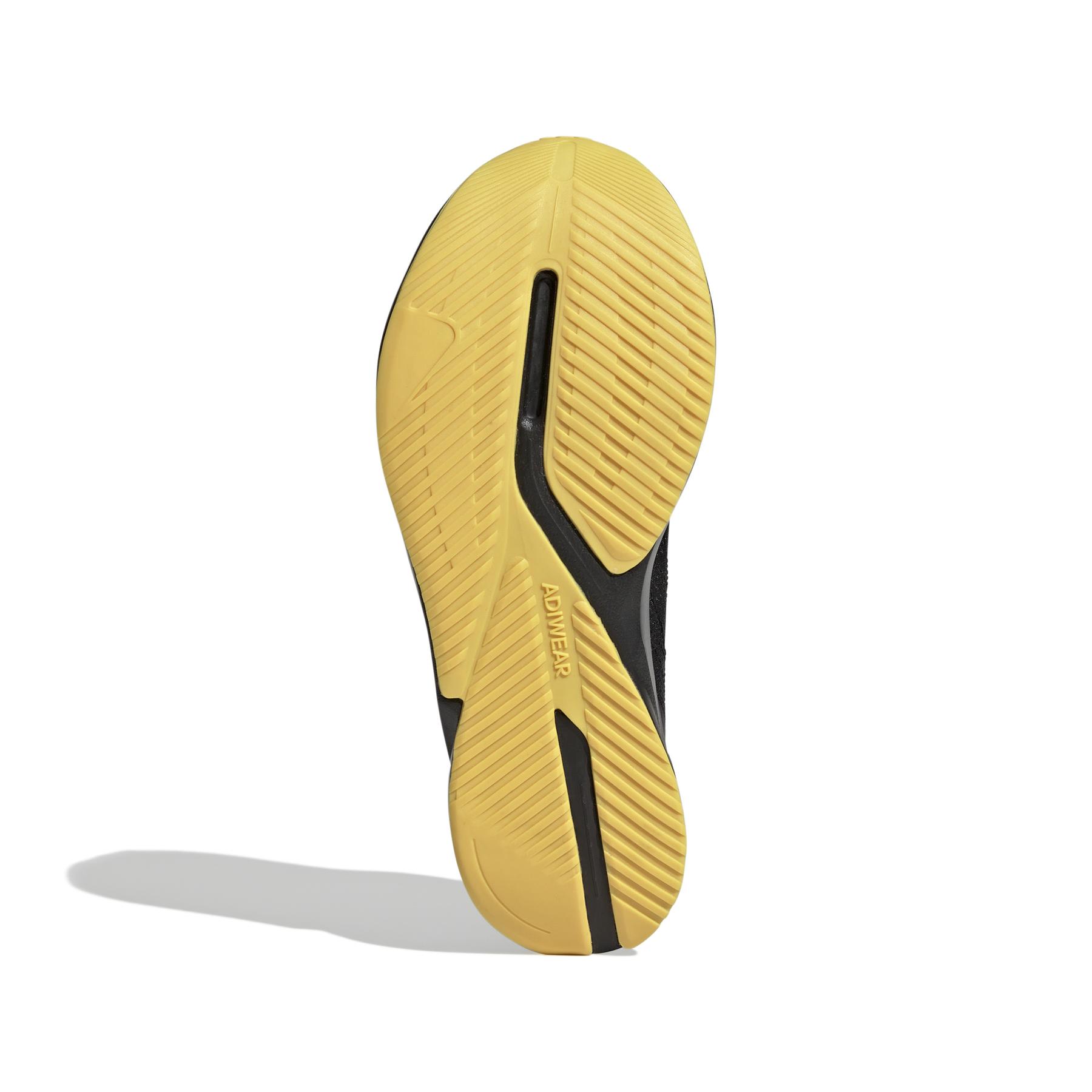 product/a/d/adidas_ie4035_4_footwear_photography_bottom_view_white.jpg