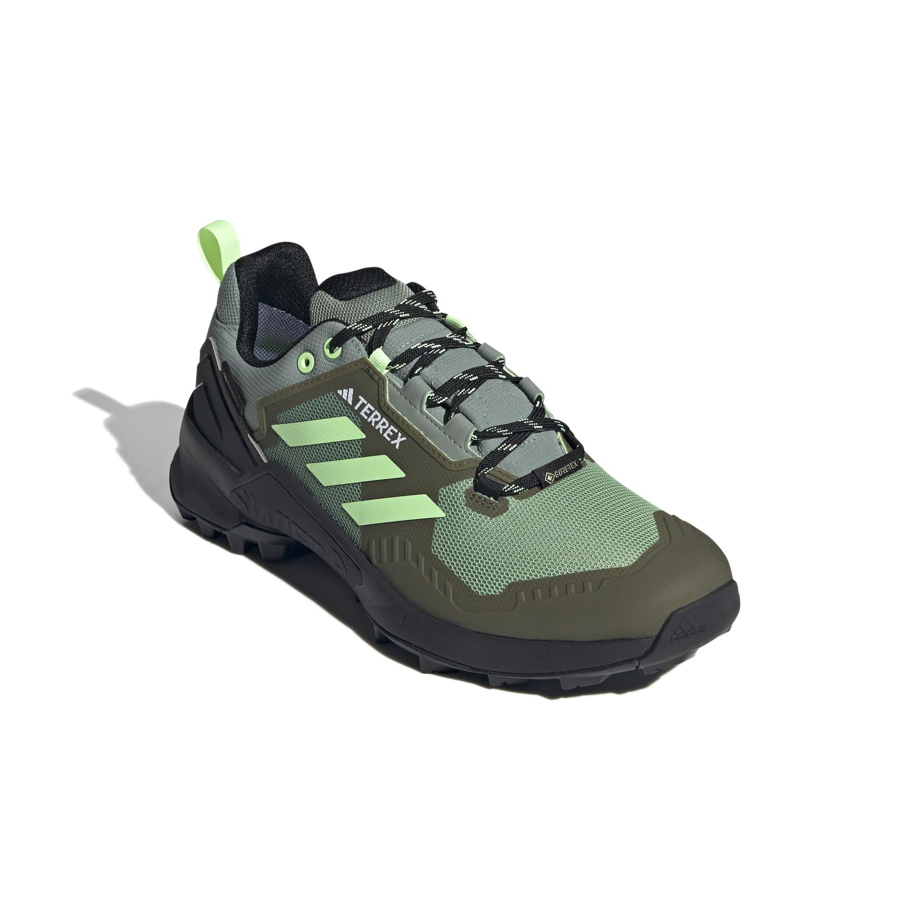 product/a/d/adidas_ie5065_6_footwear_photography_front_lateral_top_view_white.jpg