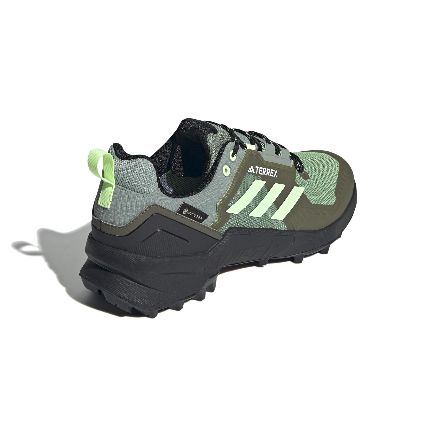 product/a/d/adidas_ie5065_7_footwear_photography_back_lateral_top_view_white.jpg