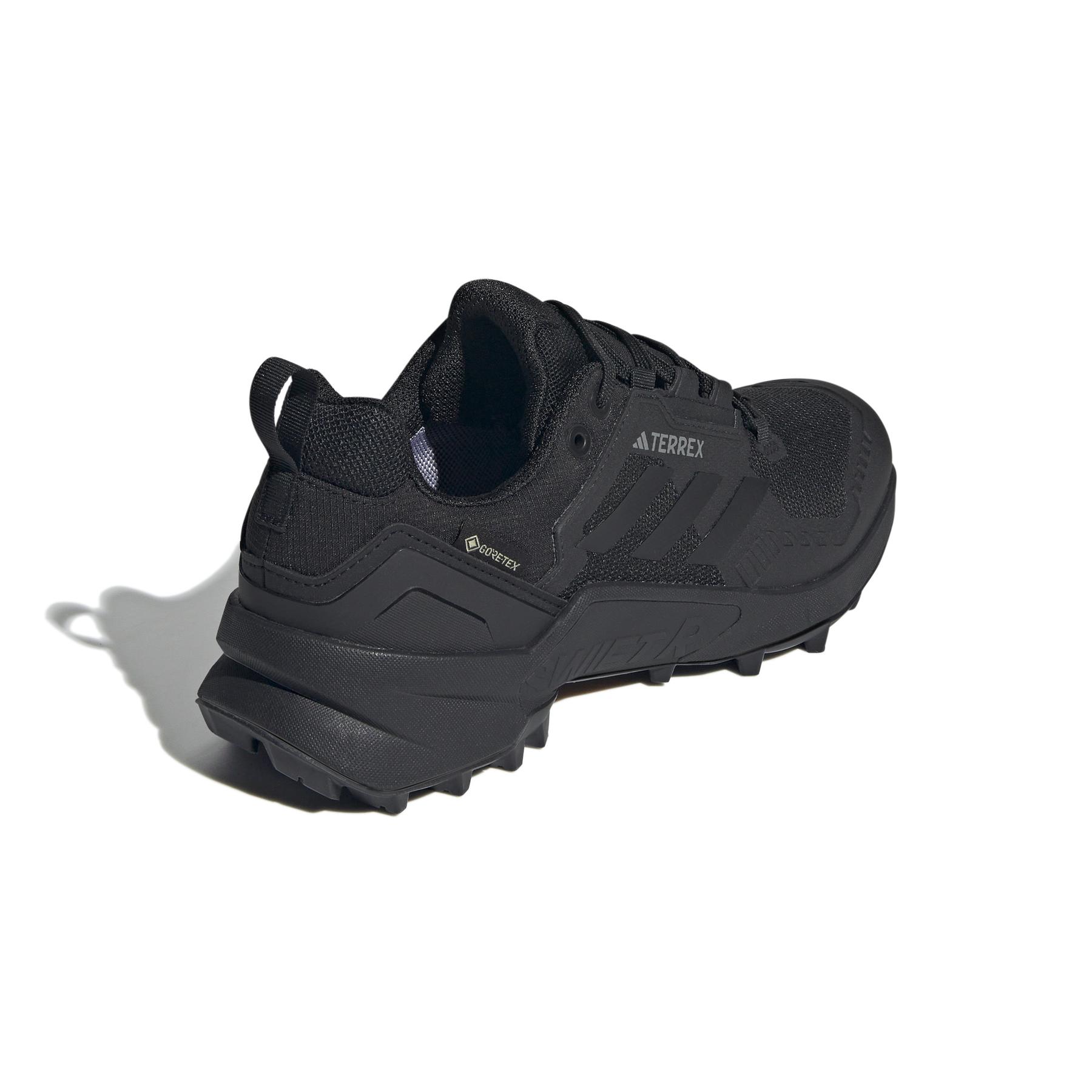 product/a/d/adidas_ie5070_7_footwear_photography_back_lateral_top_view_white.jpg