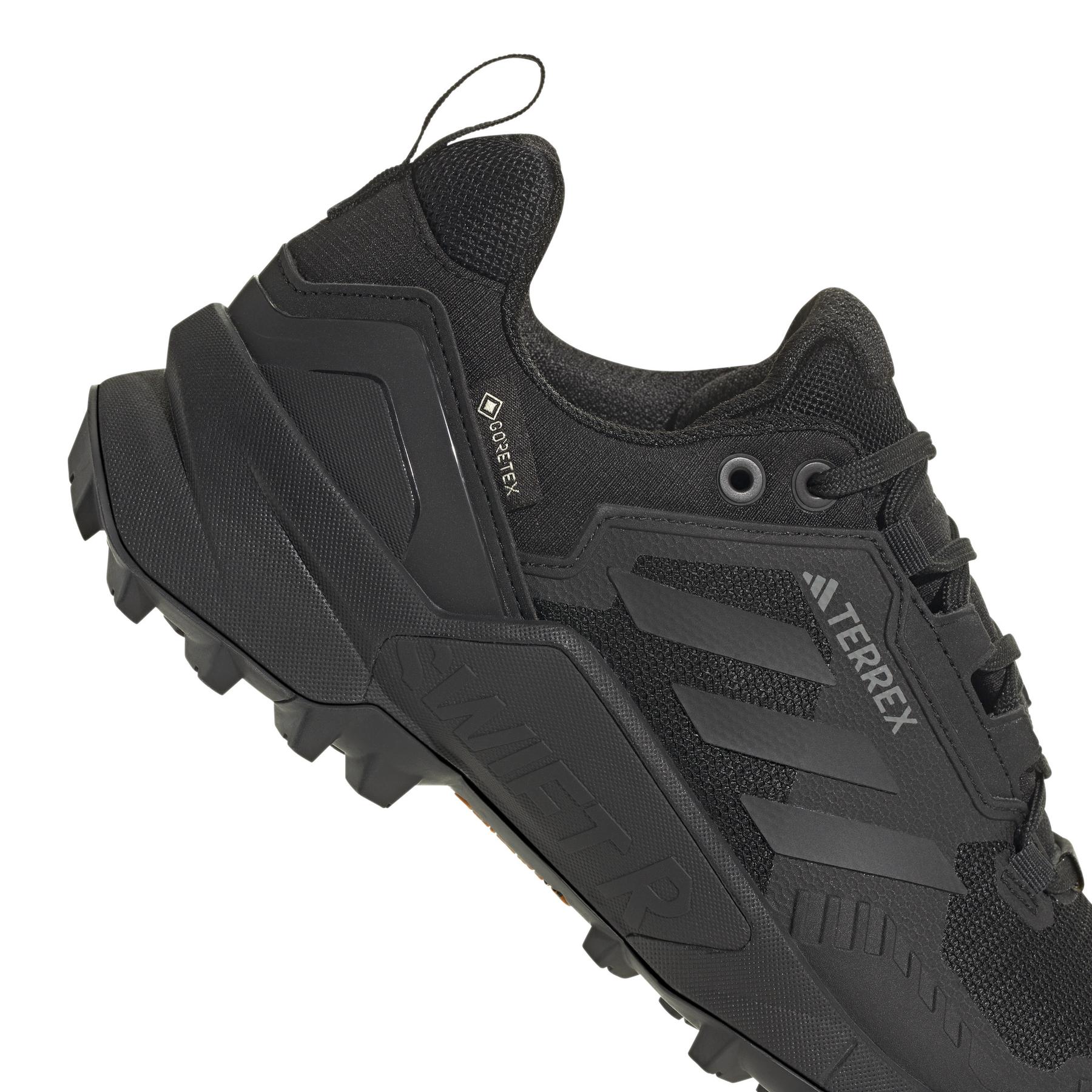 product/a/d/adidas_ie5070_9_footwear_photography_detail_view_2_white.jpg