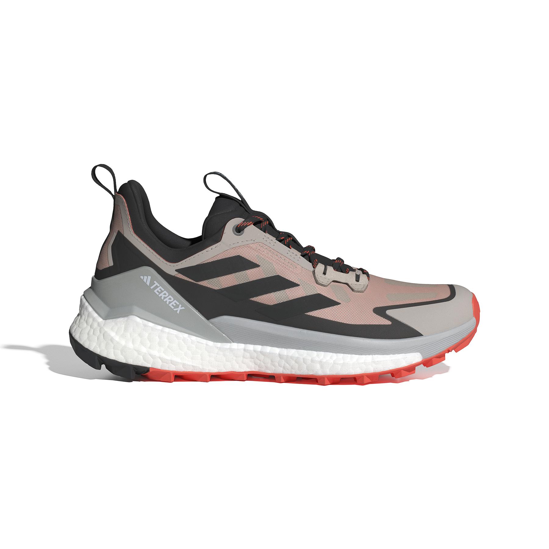 product/a/d/adidas_ie5111_1_footwear_photography_side_lateral_center_view_white.jpg