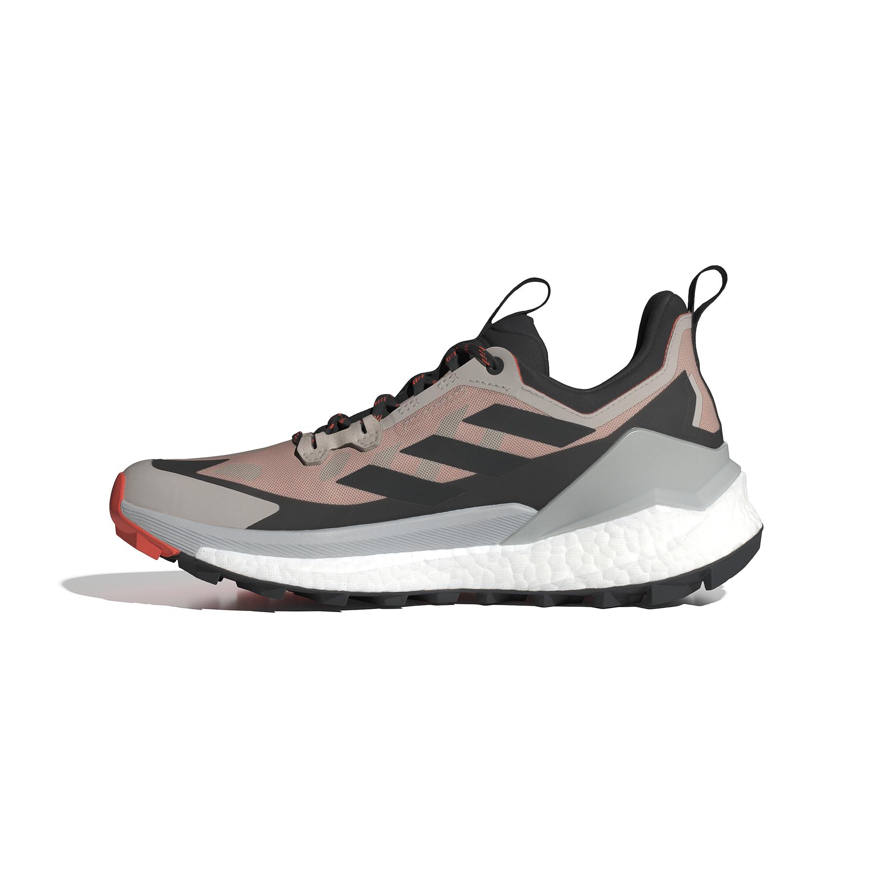product/a/d/adidas_ie5111_5_footwear_photography_side_medial_center_view_white.jpg