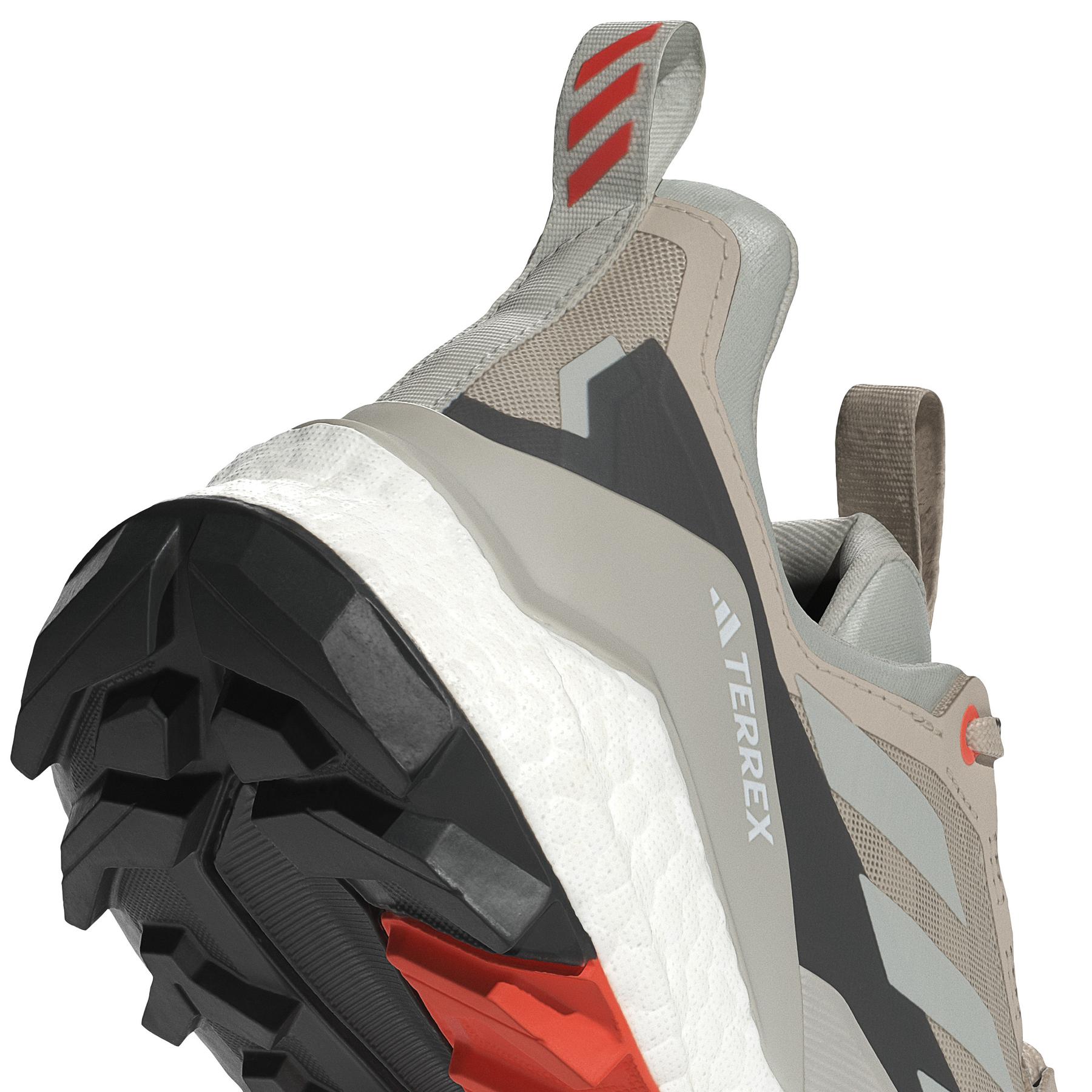 product/a/d/adidas_ie5121_9_footwear_photography_detail_view_2_white-030824.jpg