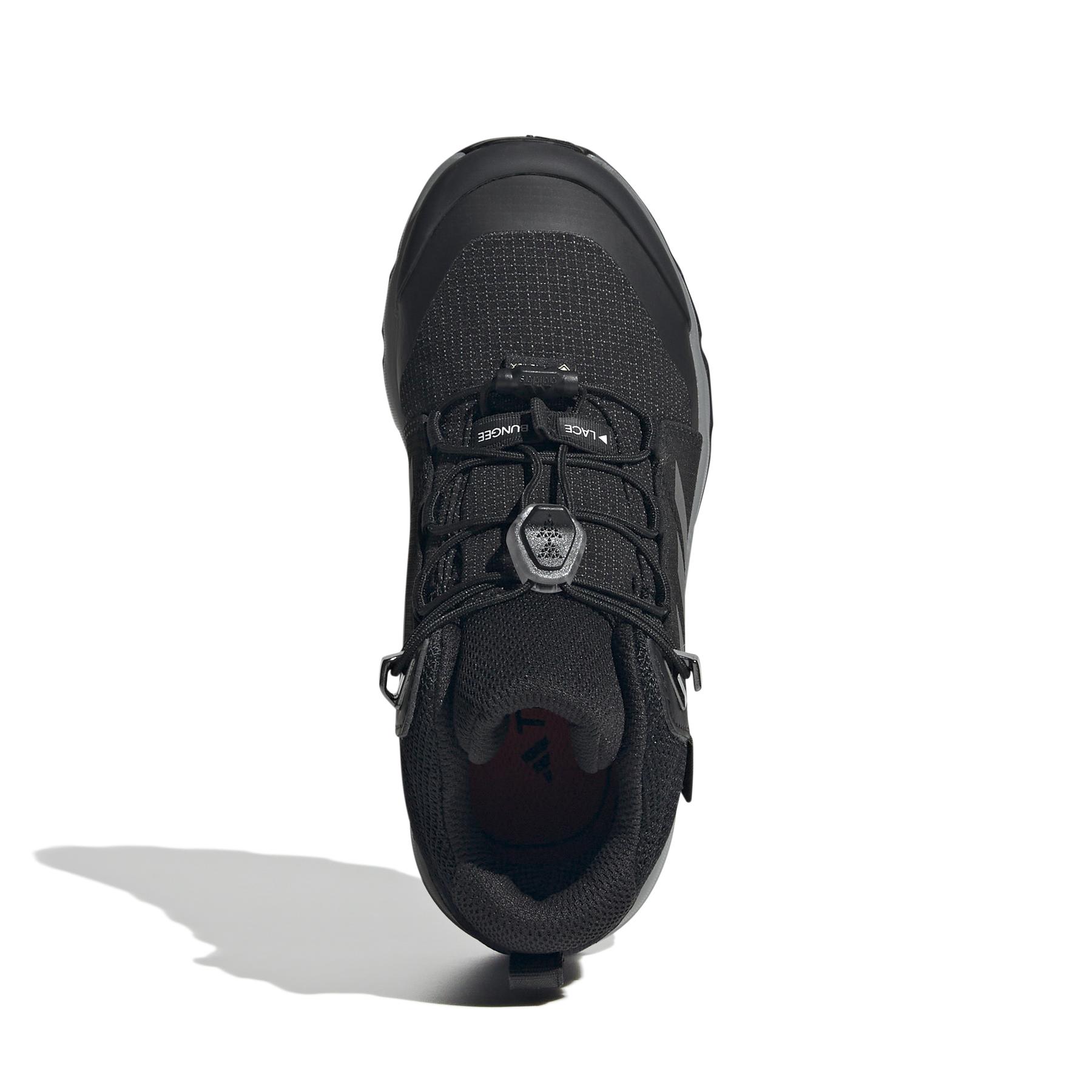 product/a/d/adidas_ie6079_3_footwear_photography_top_portrait_view_white.jpg