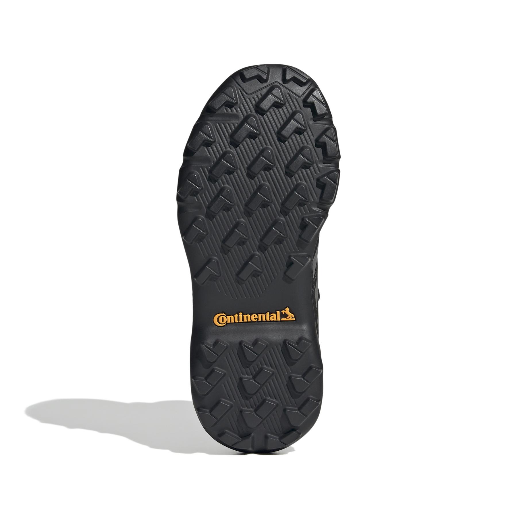 product/a/d/adidas_ie6079_4_footwear_photography_bottom_view_white.jpg