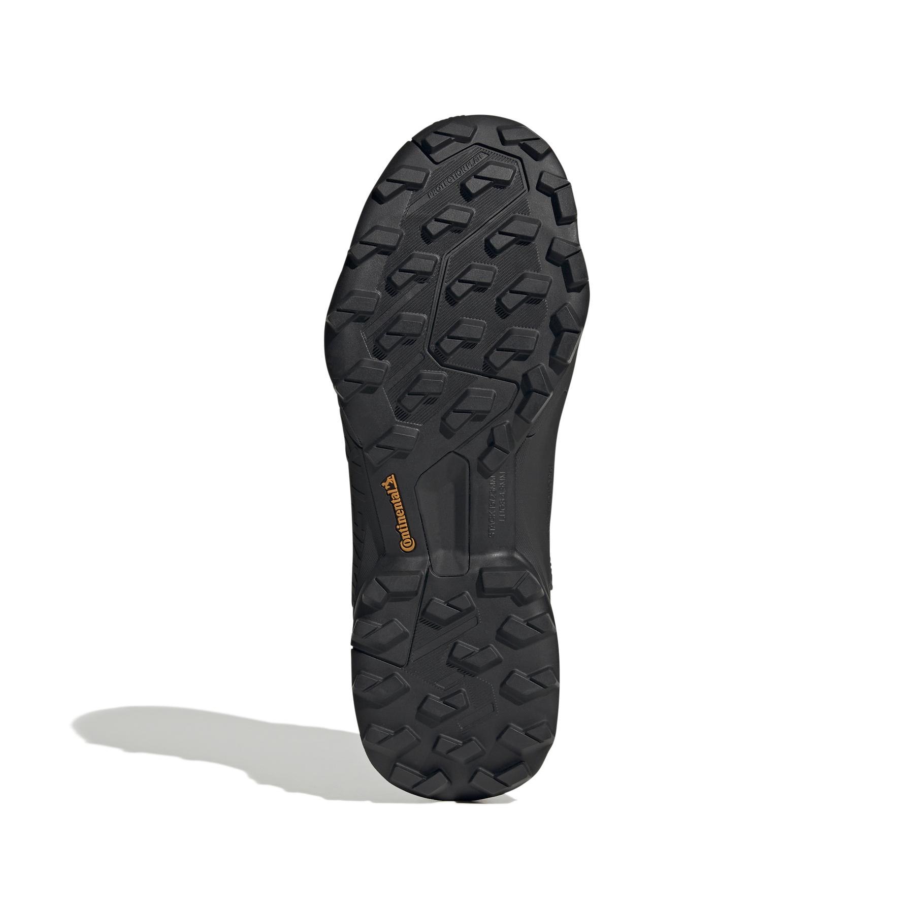 product/a/d/adidas_ie7634_4_footwear_photography_bottom_view_white.jpg