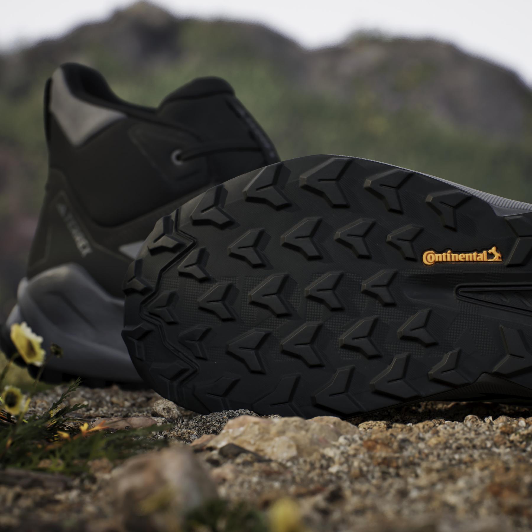 product/a/d/adidas_ie9062_24_footwear_photography_heromrktng_view_11.jpg