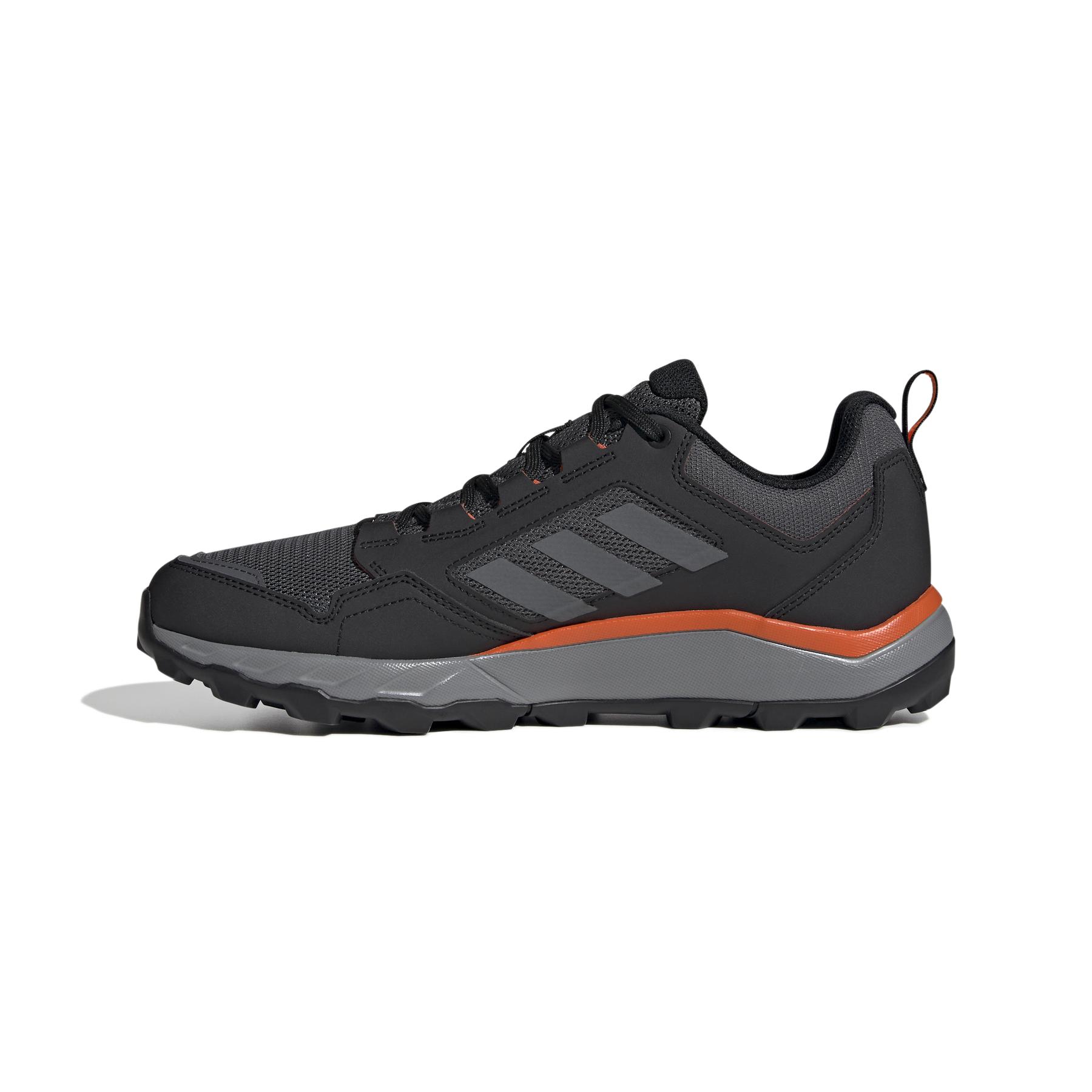 product/a/d/adidas_if0377_5_footwear_photography_side_medial_center_view_white.jpg