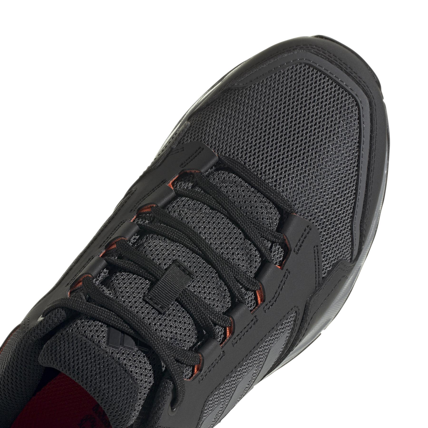 product/a/d/adidas_if0377_8_footwear_photography_detail_view_1_white.jpg