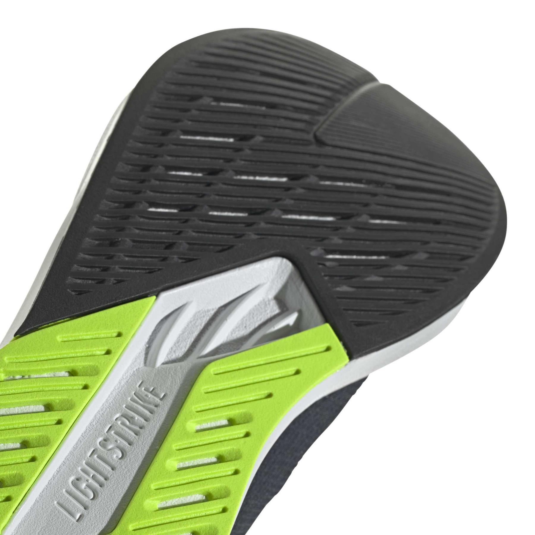 product/a/d/adidas_if0566_8_footwear_photography_detail_view_1_white-nw091625.jpg