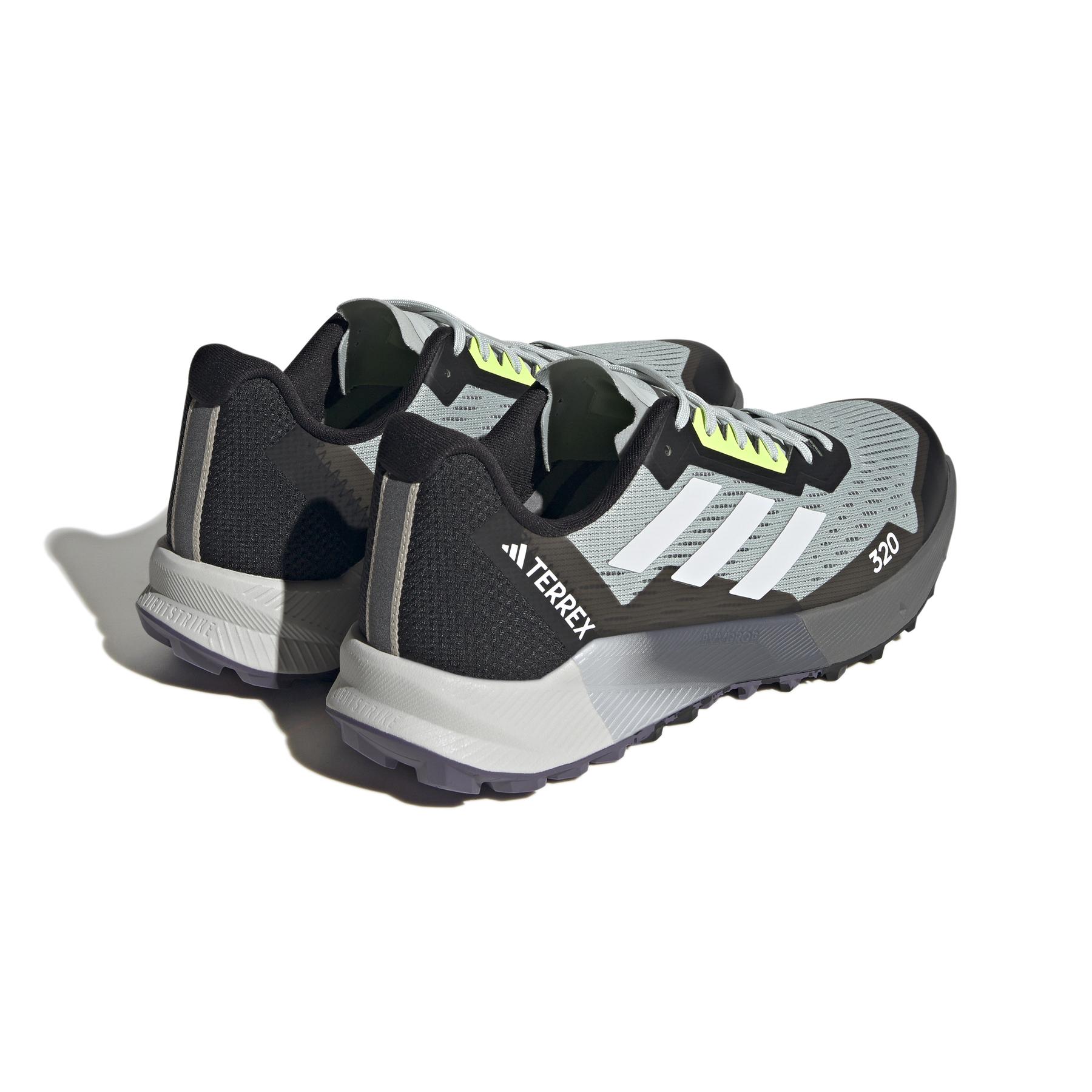 product/a/d/adidas_if2571_7_footwear_photography_back_lateral_top_view_white.jpg