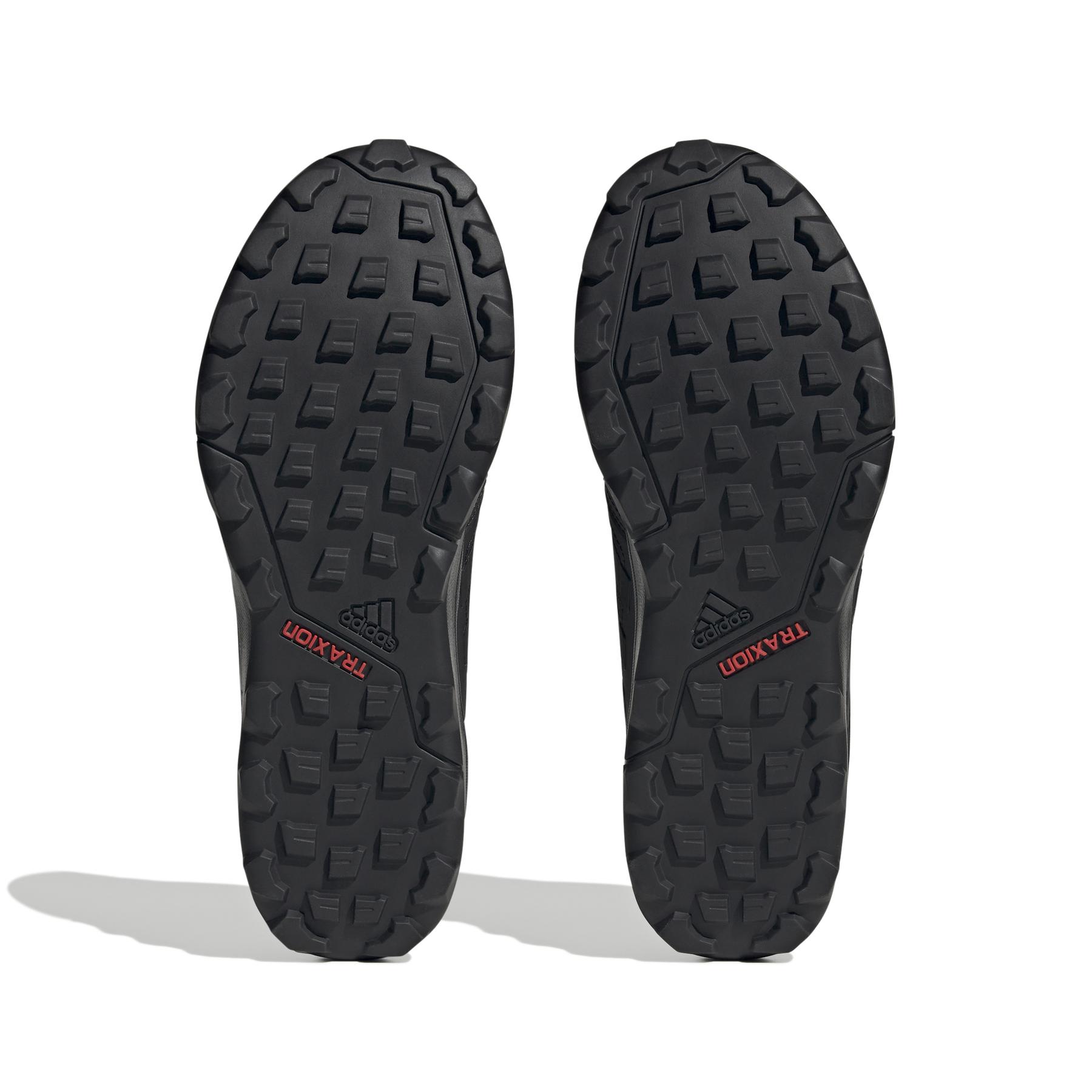product/a/d/adidas_if2581_4_footwear_photography_bottom_view_white.jpg
