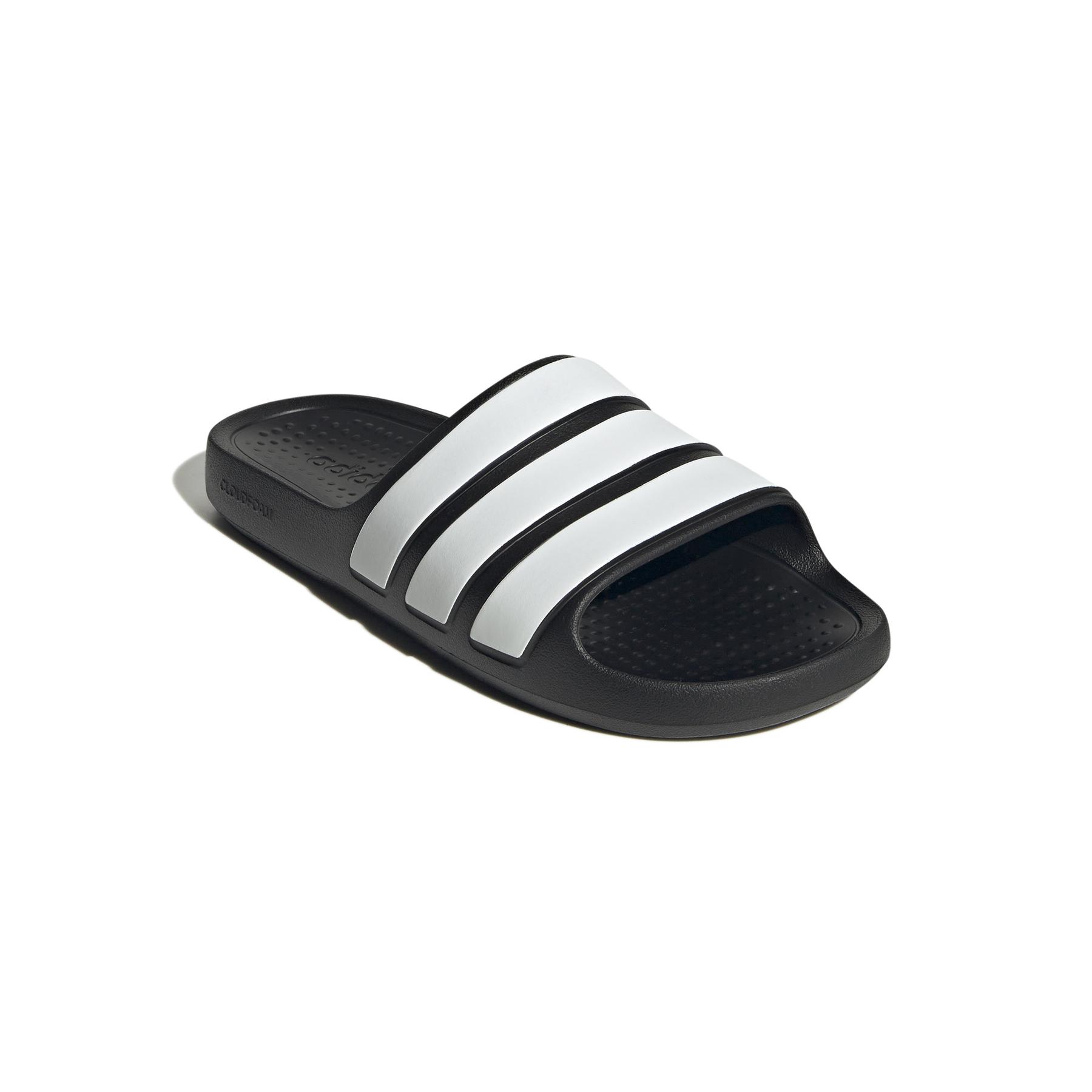 product/a/d/adidas_if4134_6_footwear_photography_front_lateral_top_view_white.jpg