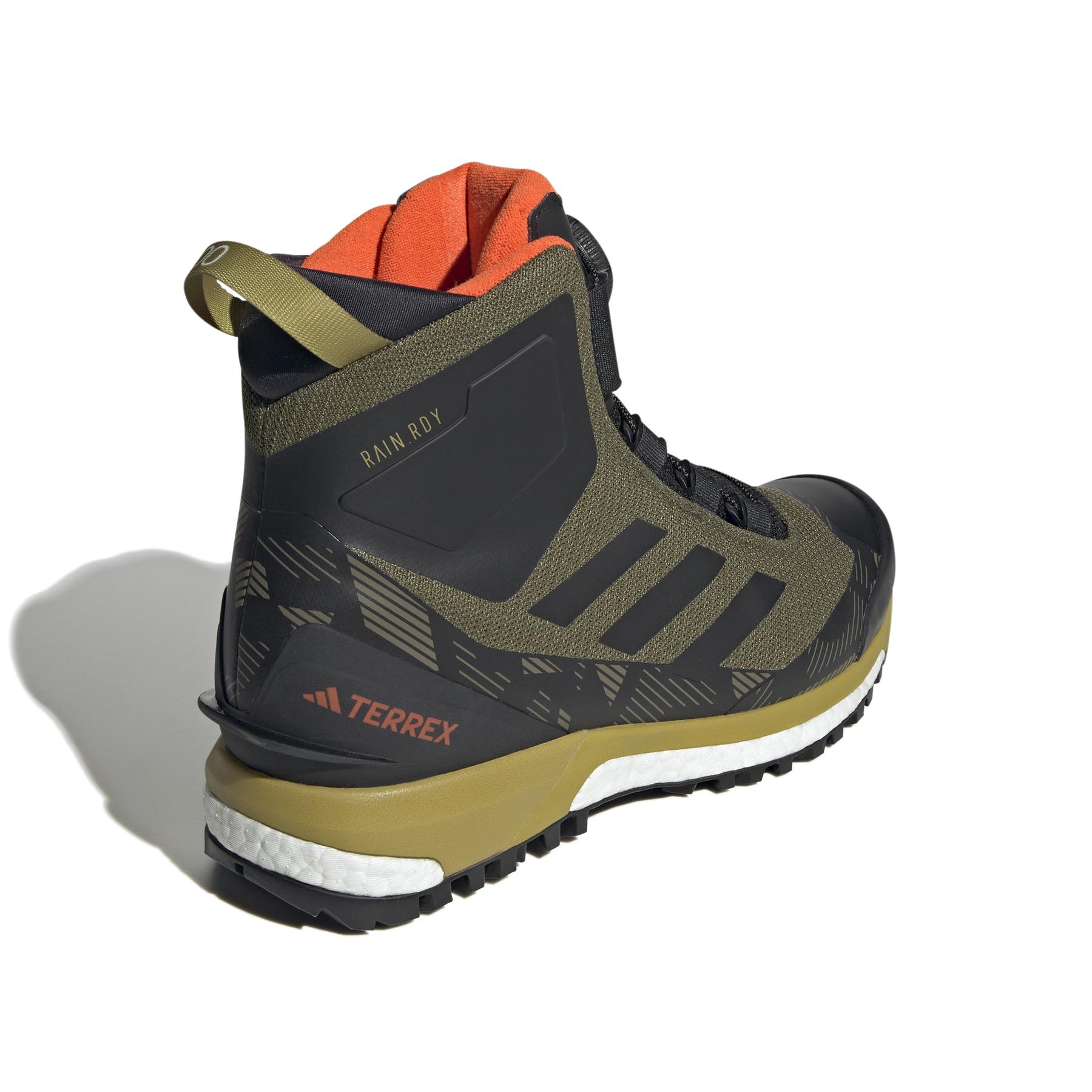 product/a/d/adidas_if4955_7_footwear_photography_back_lateral_top_view_white.jpg