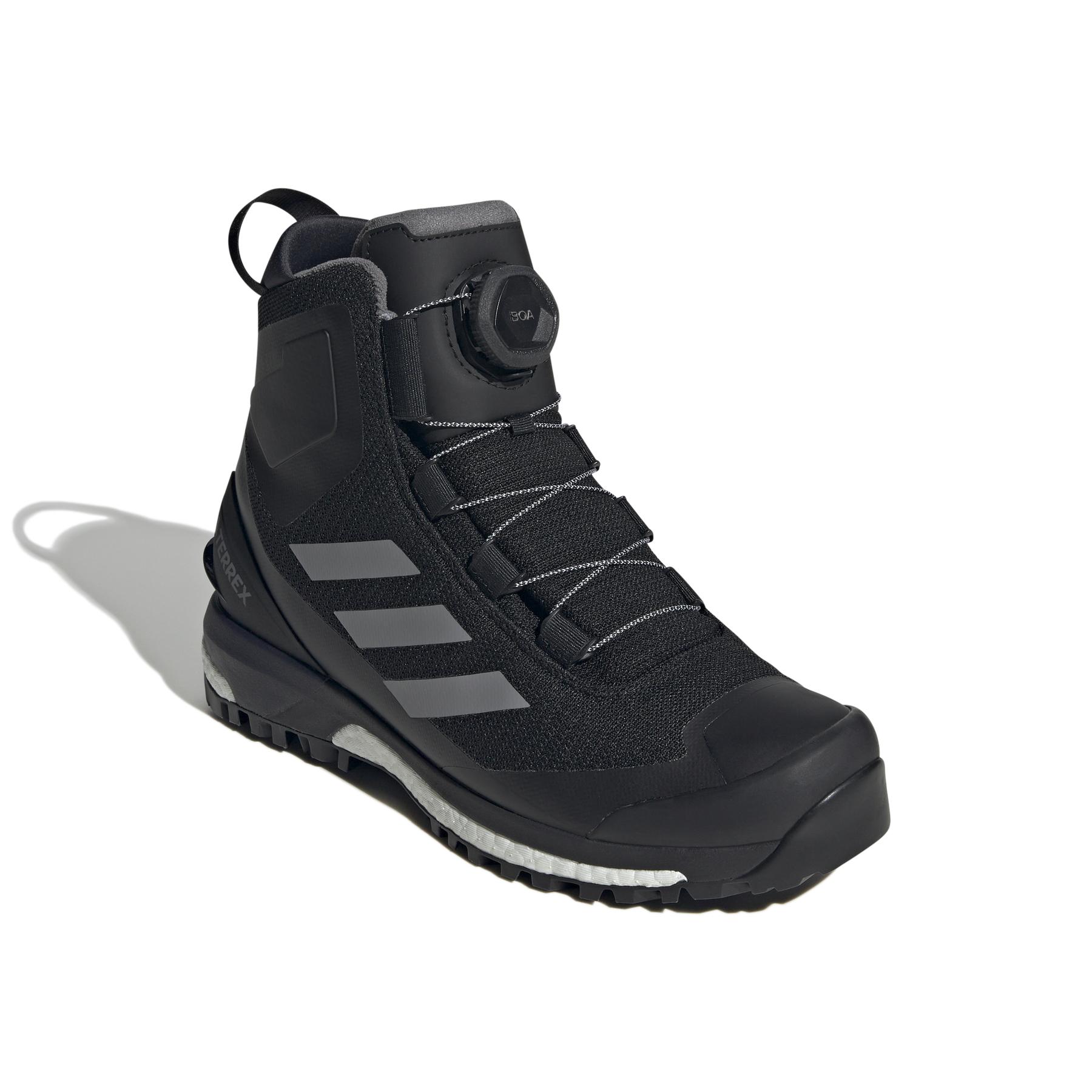 product/a/d/adidas_if4956_6_footwear_photography_front_lateral_top_view_white.jpg