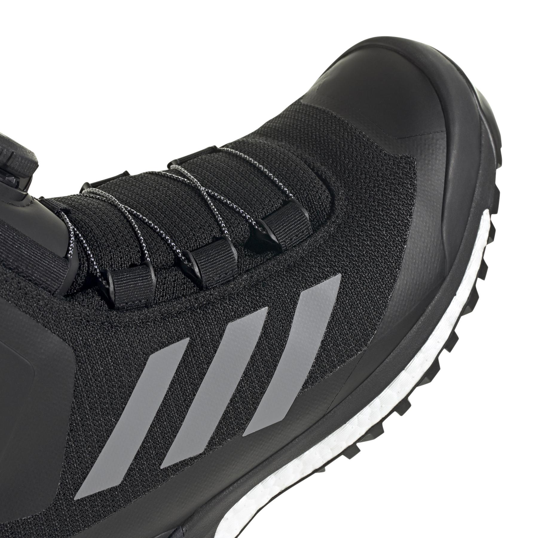 product/a/d/adidas_if4956_8_footwear_photography_detail_view_1_white.jpg