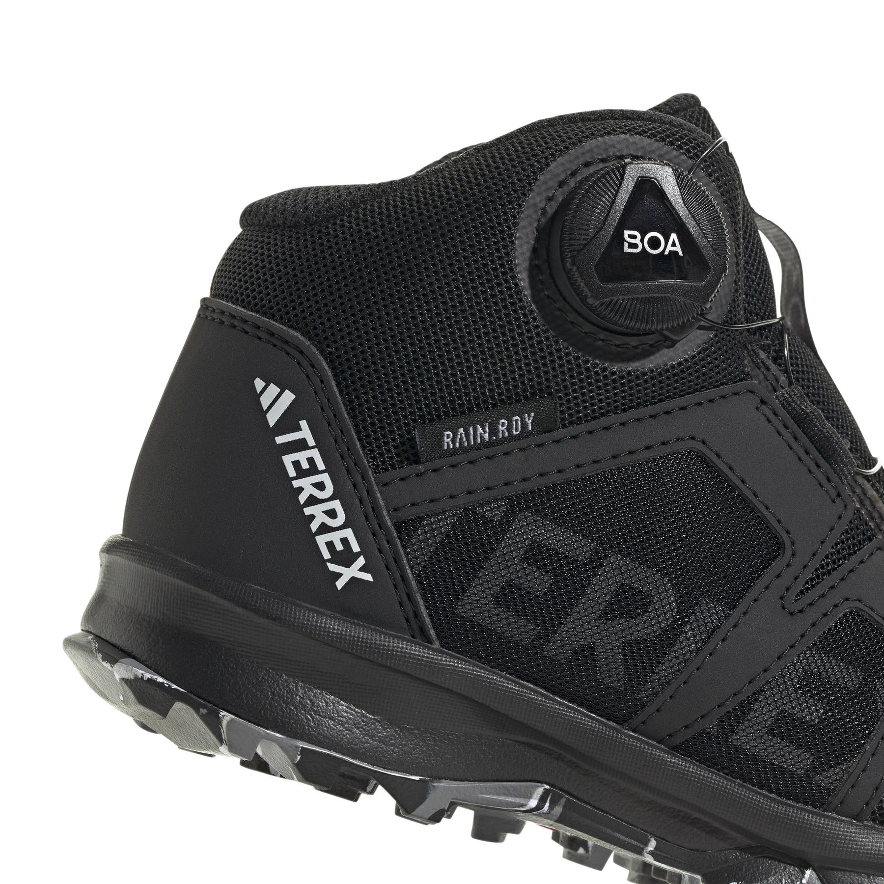 product/a/d/adidas_if7508_8_footwear_photography_detail_view_1_white.jpg