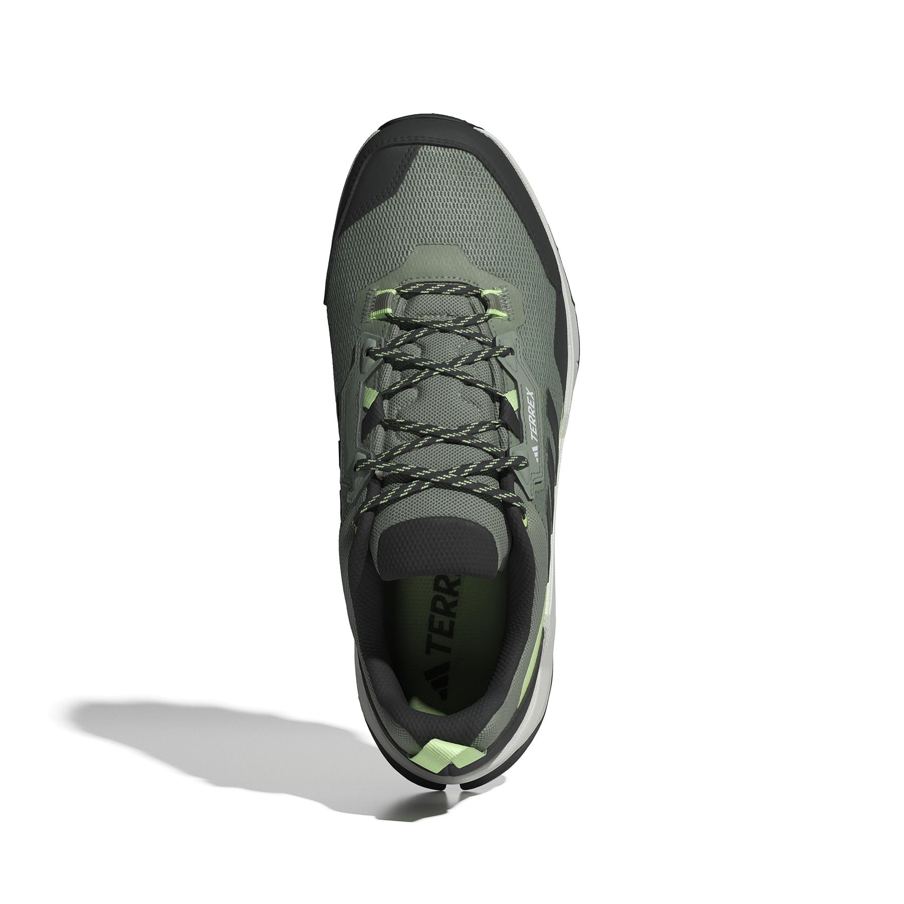 product/a/d/adidas_ig5683_3_footwear_photography_top_portrait_view_white.jpg