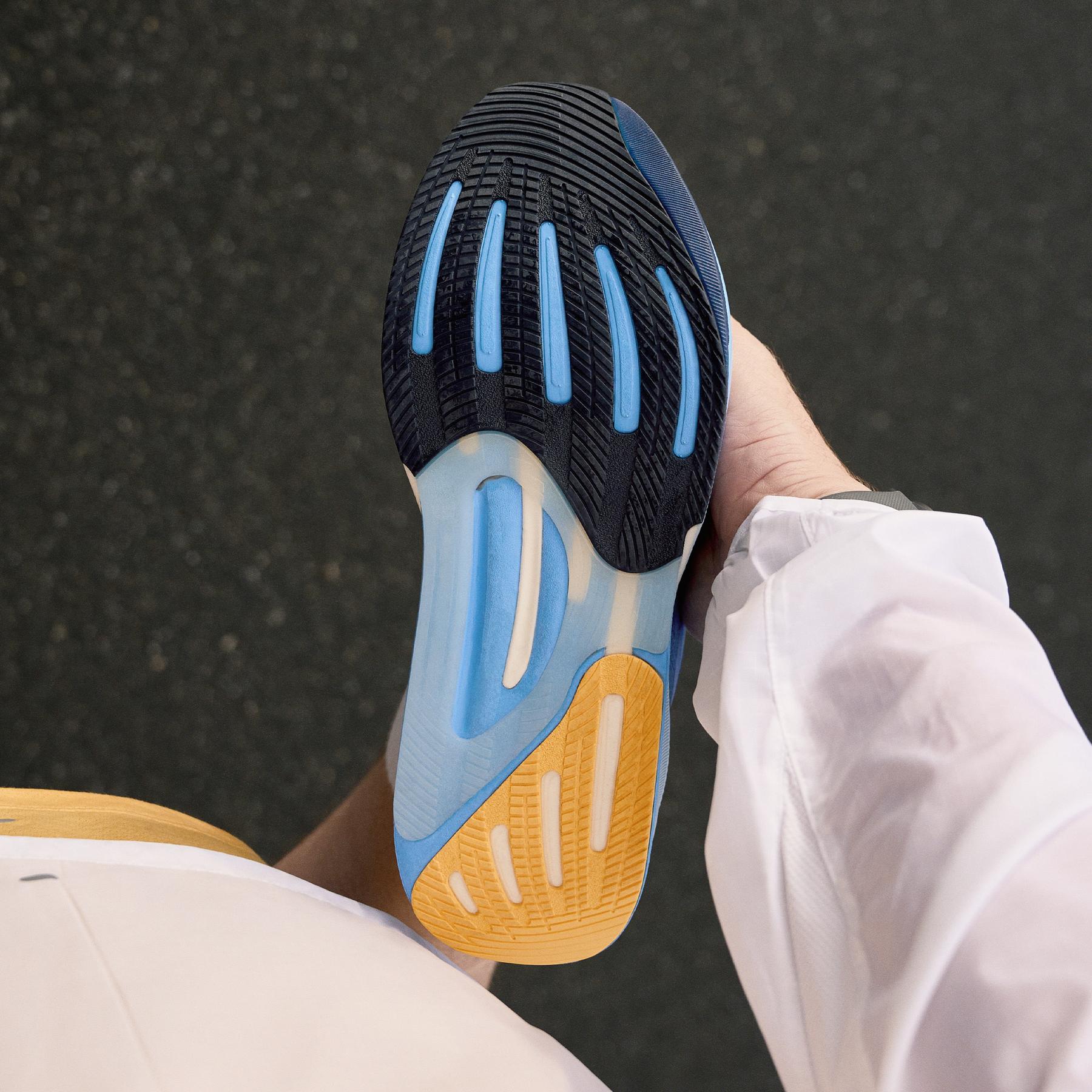 product/a/d/adidas_ig5849_27_footwear_photography_heromrktng_view_3_white-nw032224.jpg