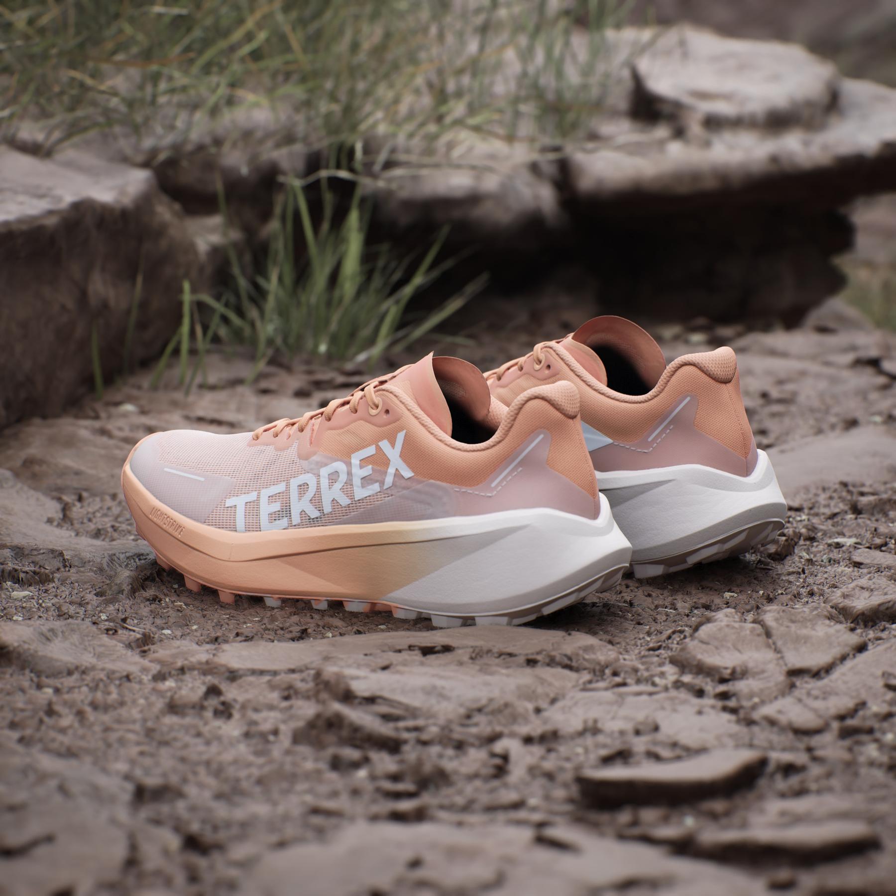 product/a/d/adidas_ig6582_19_footwear_photography_heromrktng_view_6.jpg