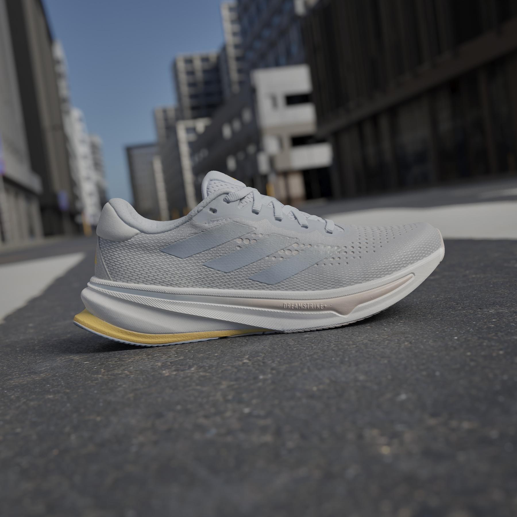 product/a/d/adidas_ig7512_18_footwear_photography_heromrktng_view_3_white-nw032224.jpg
