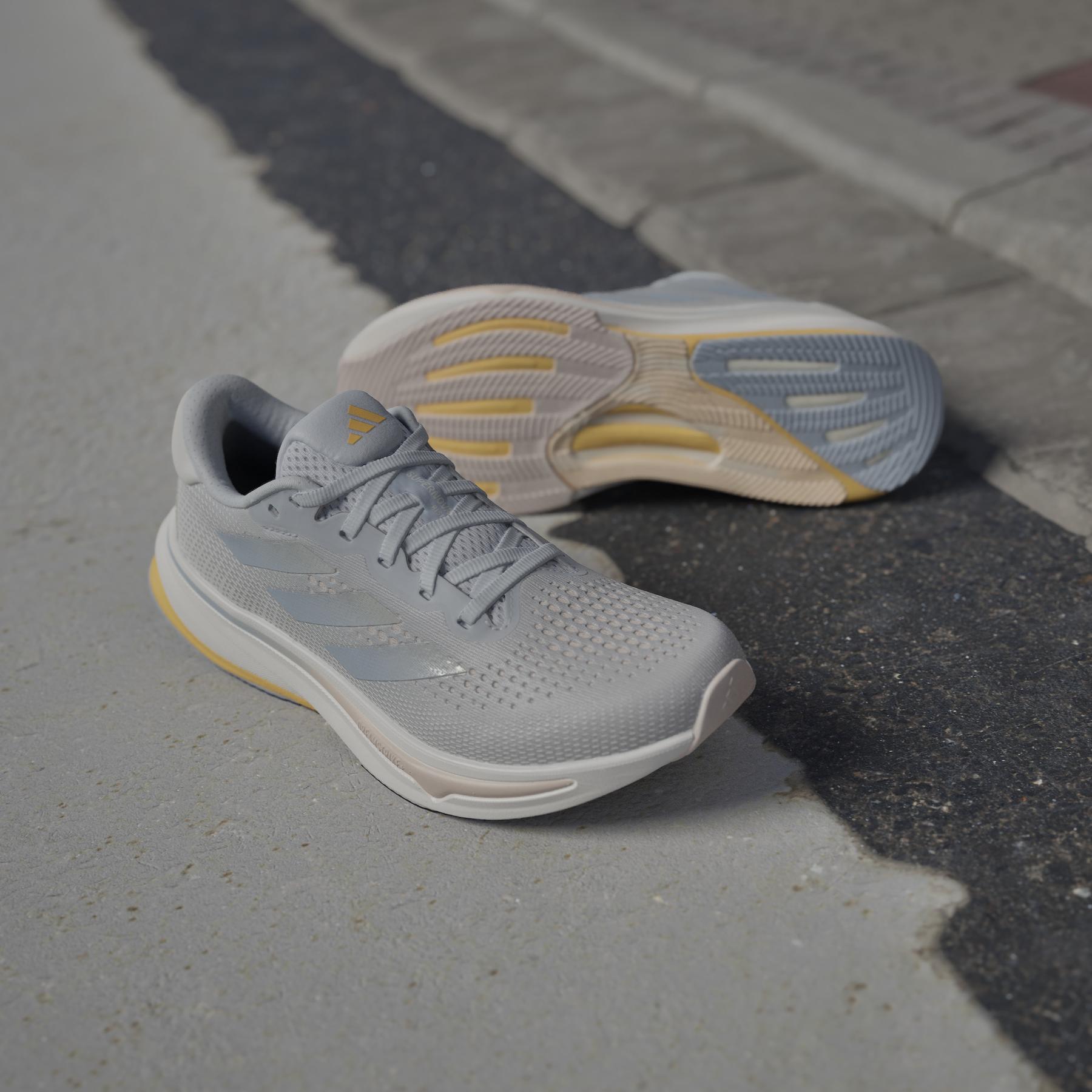 product/a/d/adidas_ig7512_23_footwear_photography_heromrktng_view_8_white-nw032224.jpg