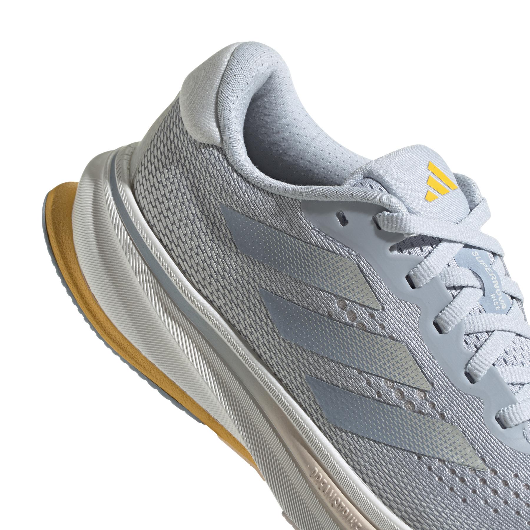 product/a/d/adidas_ig7512_8_footwear_photography_detail_view_1_white-nw032224.jpg