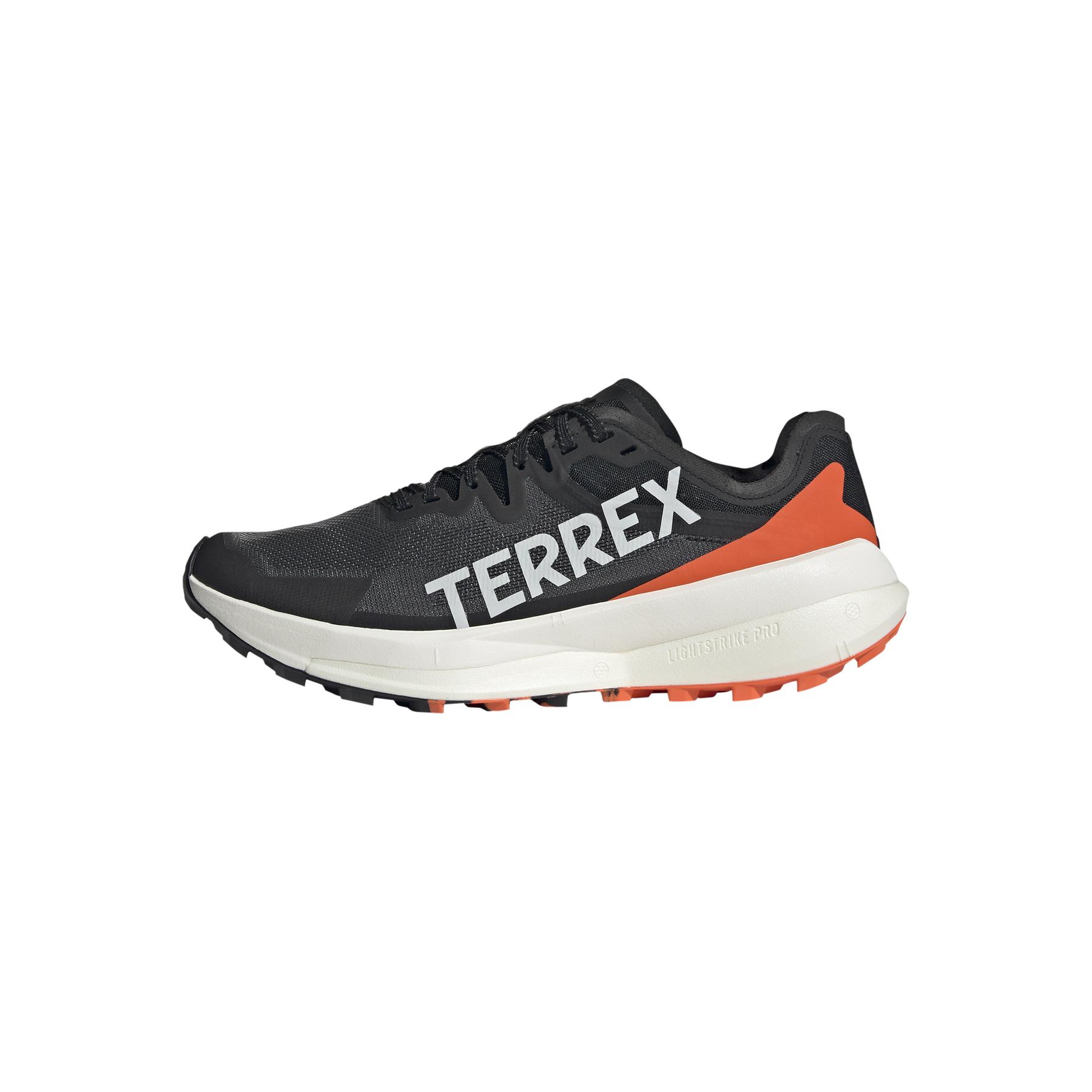 product/a/d/adidas_ig8017_12_footwear_photography_left_side_center_lateral_view_white.jpg